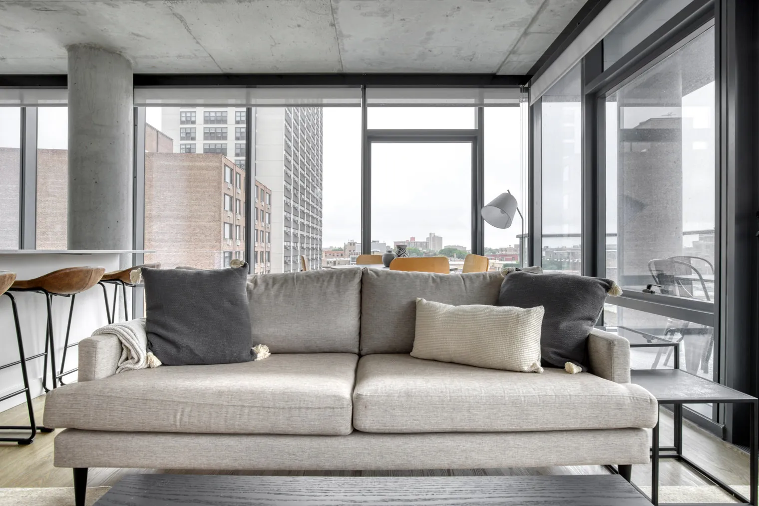 450 W Belmont Ave   60657 60657-Four50-unit#ID718-Chicago-IL