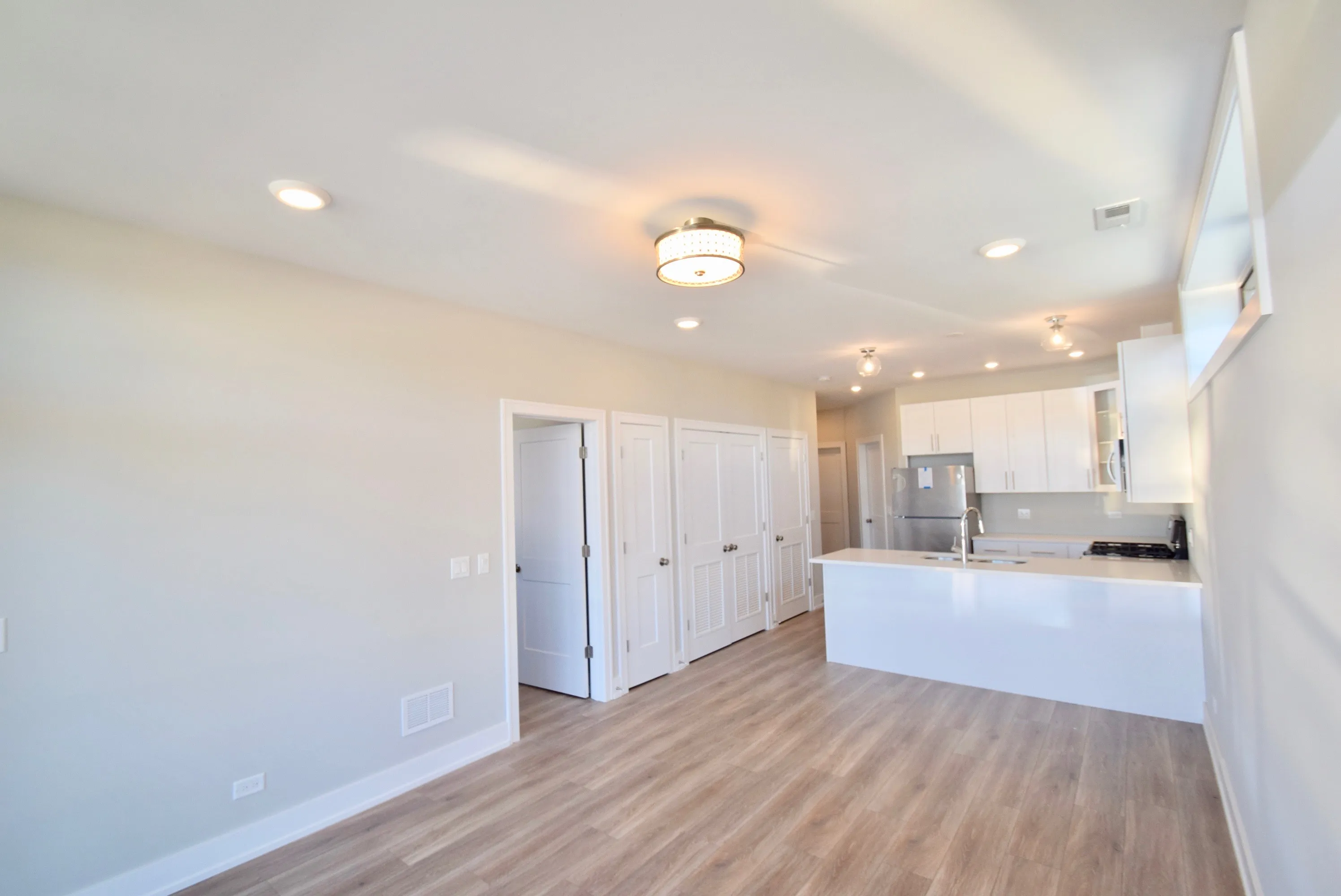 2643 W Lawrence Ave 60625 60625-unit#2N-Chicago-IL