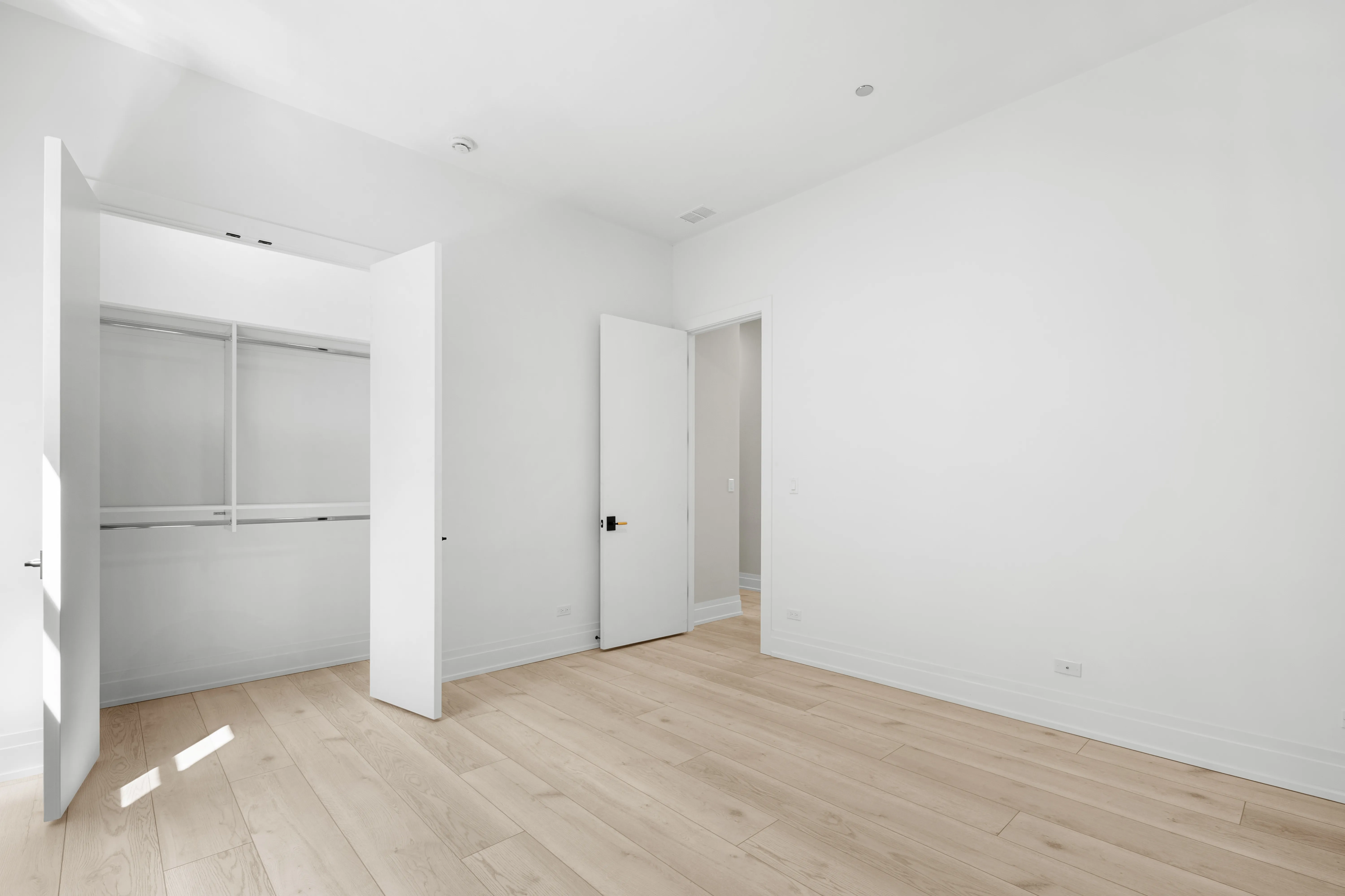 1327 W Taylor St   60607 60607-unit#4-Chicago-IL