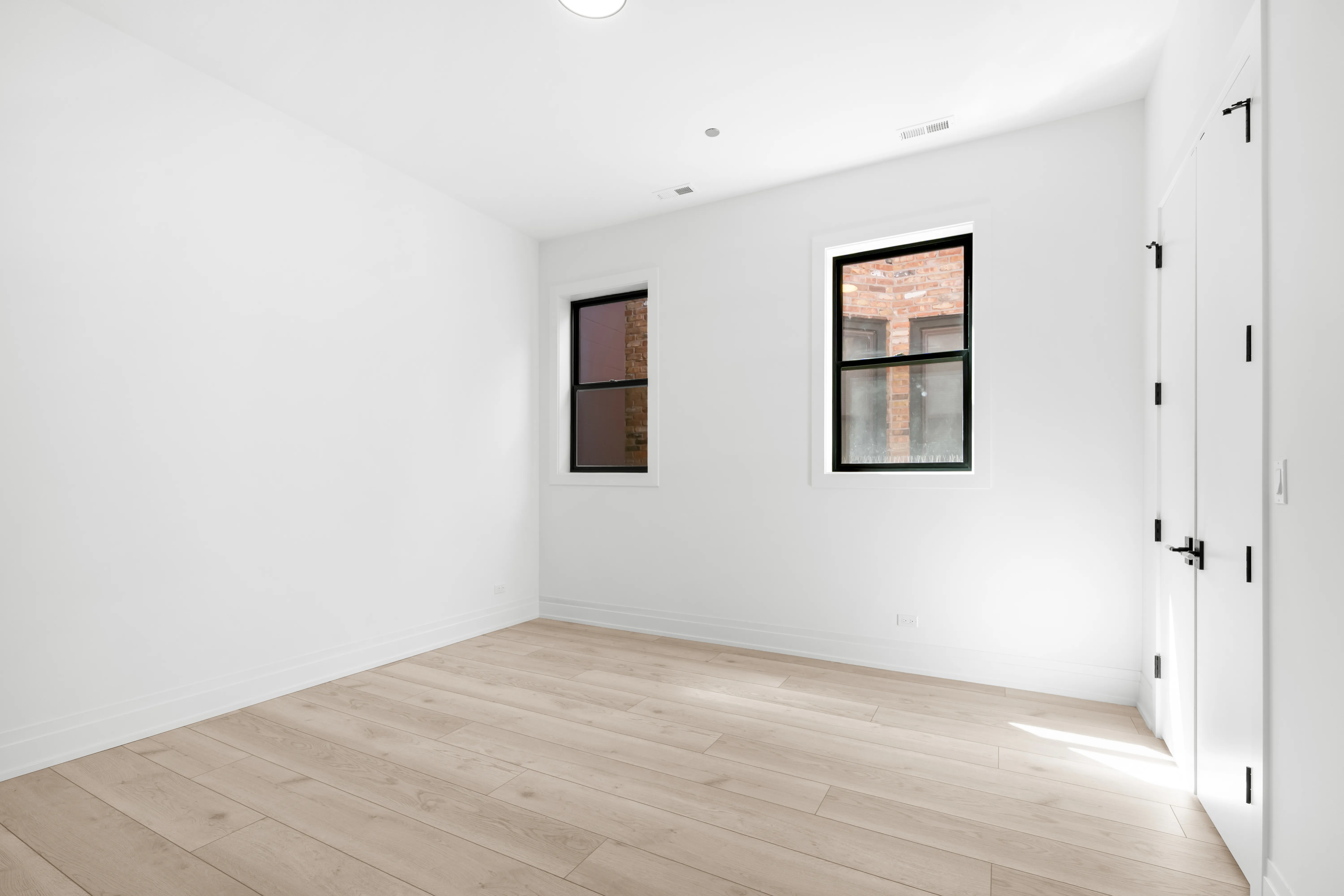 1327 W Taylor St   60607 60607-unit#4-Chicago-IL