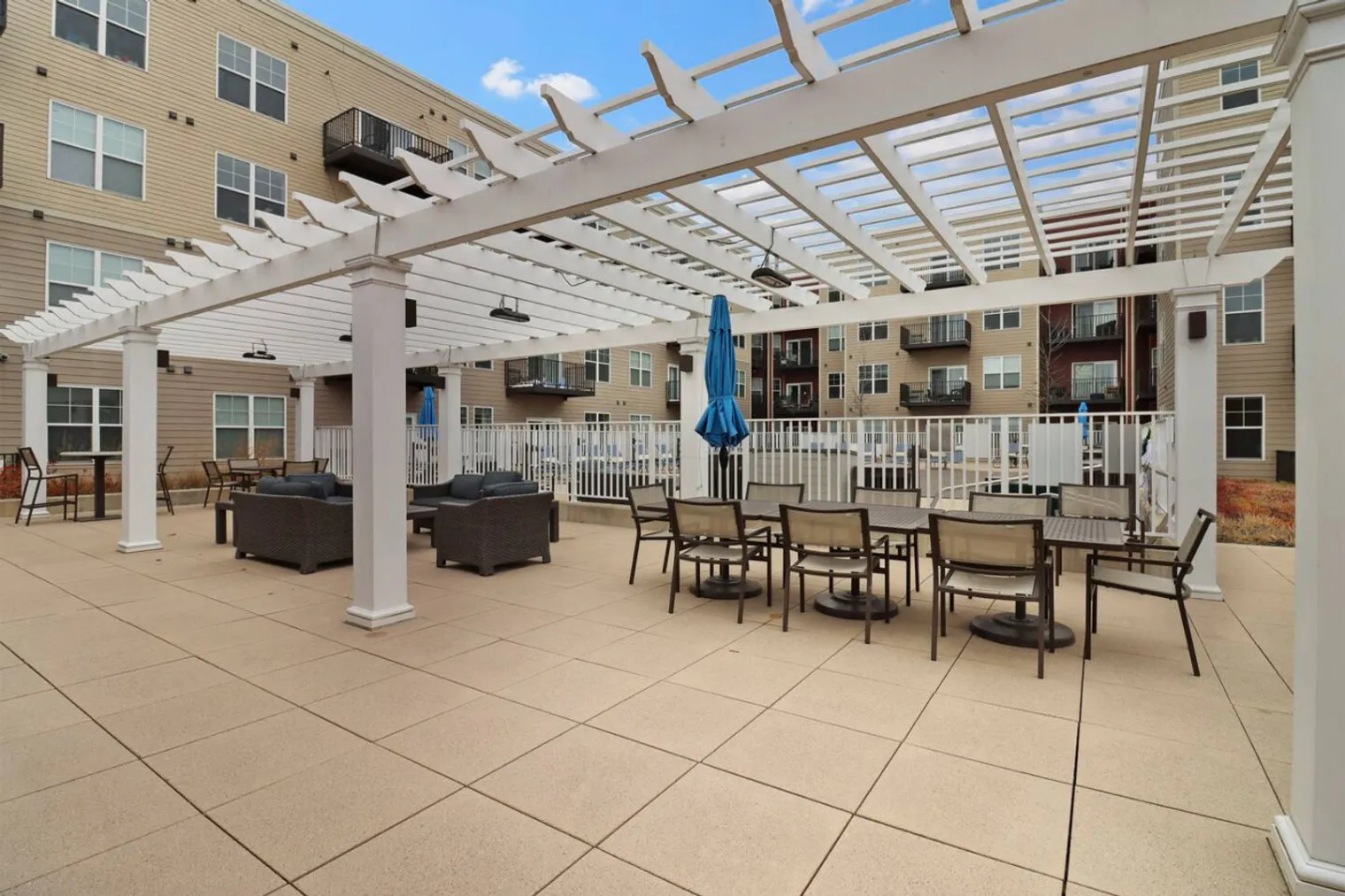 255 N Addison Ave   60126 60126-Building North Addison Avenue - house-of-living21-unit#ID1366993P-Elmhurst-IL