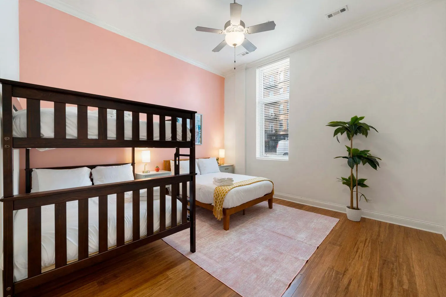 33 S Ashland Ave   60607 60607-Building South Ashland Avenue-unit#ID1057424P-Chicago-IL