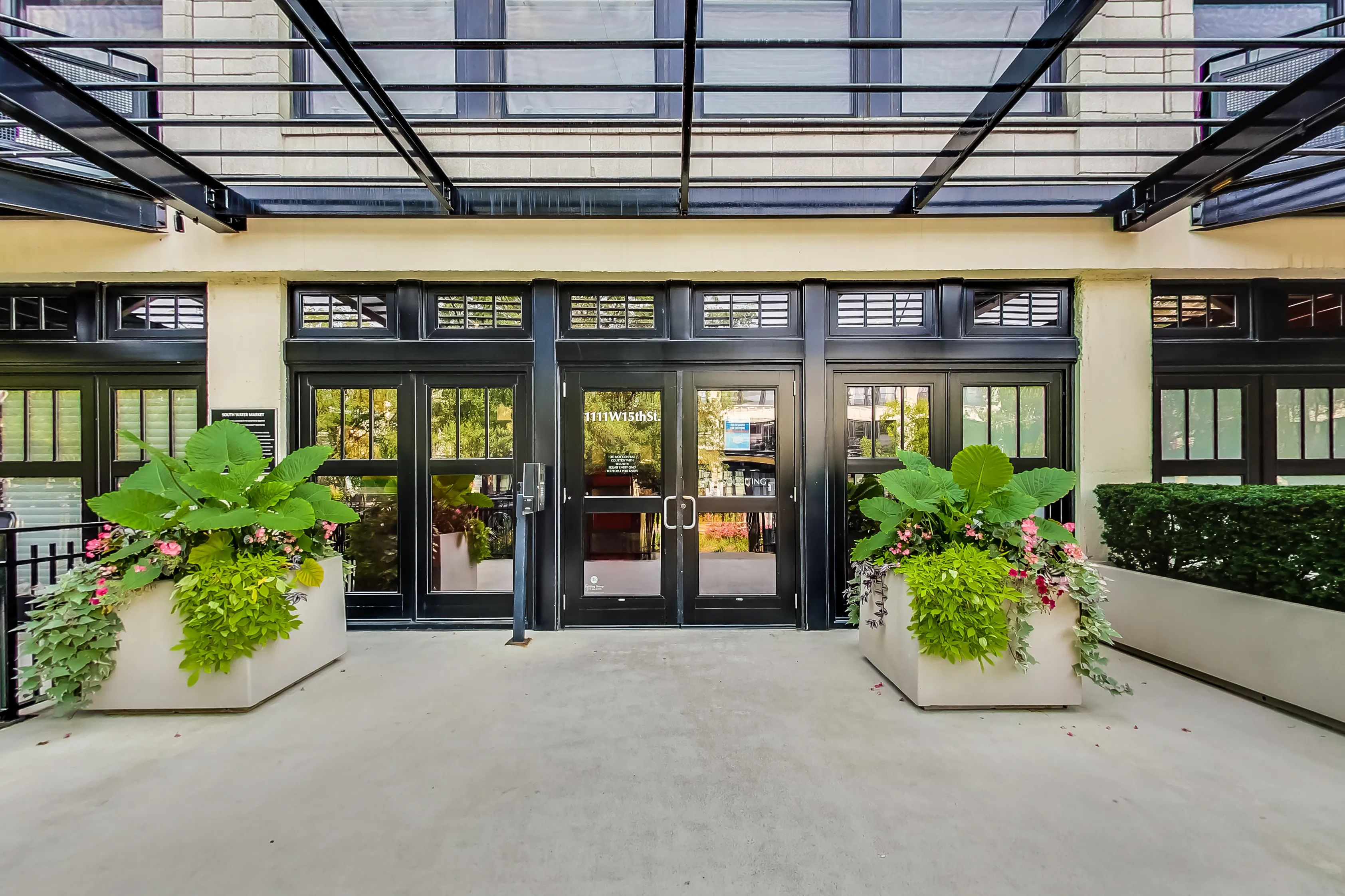 1111 W 15th St   60608 60608-Chicago-IL