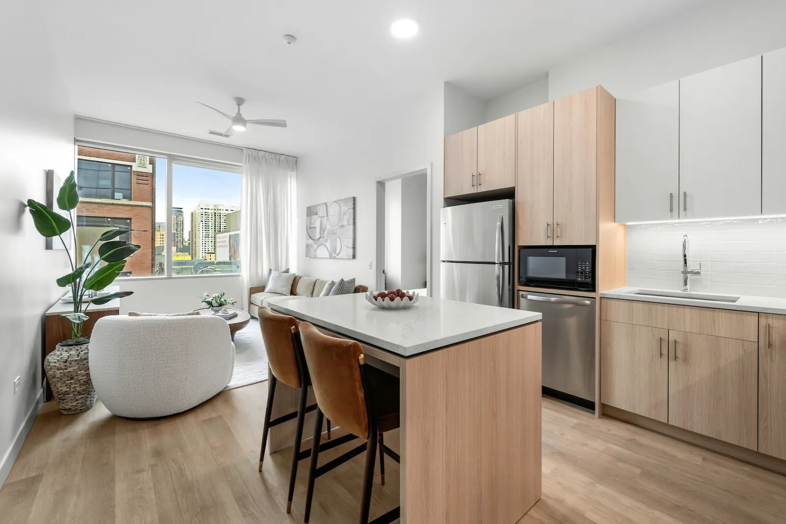 111 W Illinois St   60654 60654-111 Point-unit#616-Chicago-IL