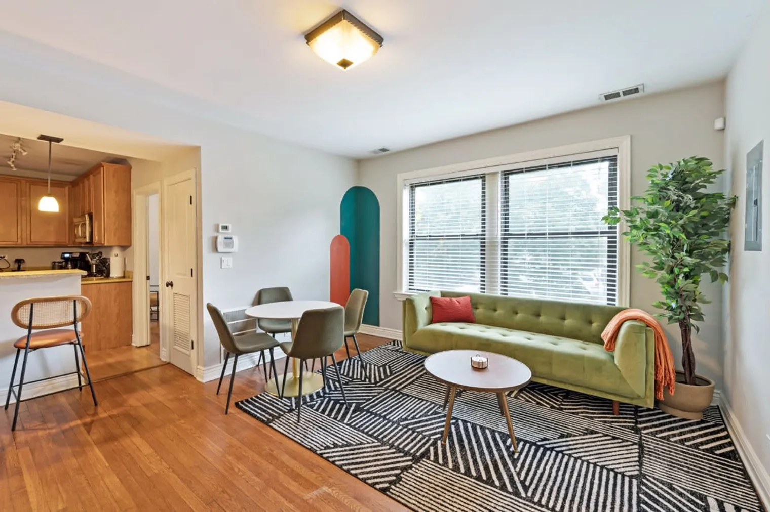 3437 N Lakewood Ave 60657 60657-Building North Lakewood Avenue-unit#ID1026693P-Chicago-IL