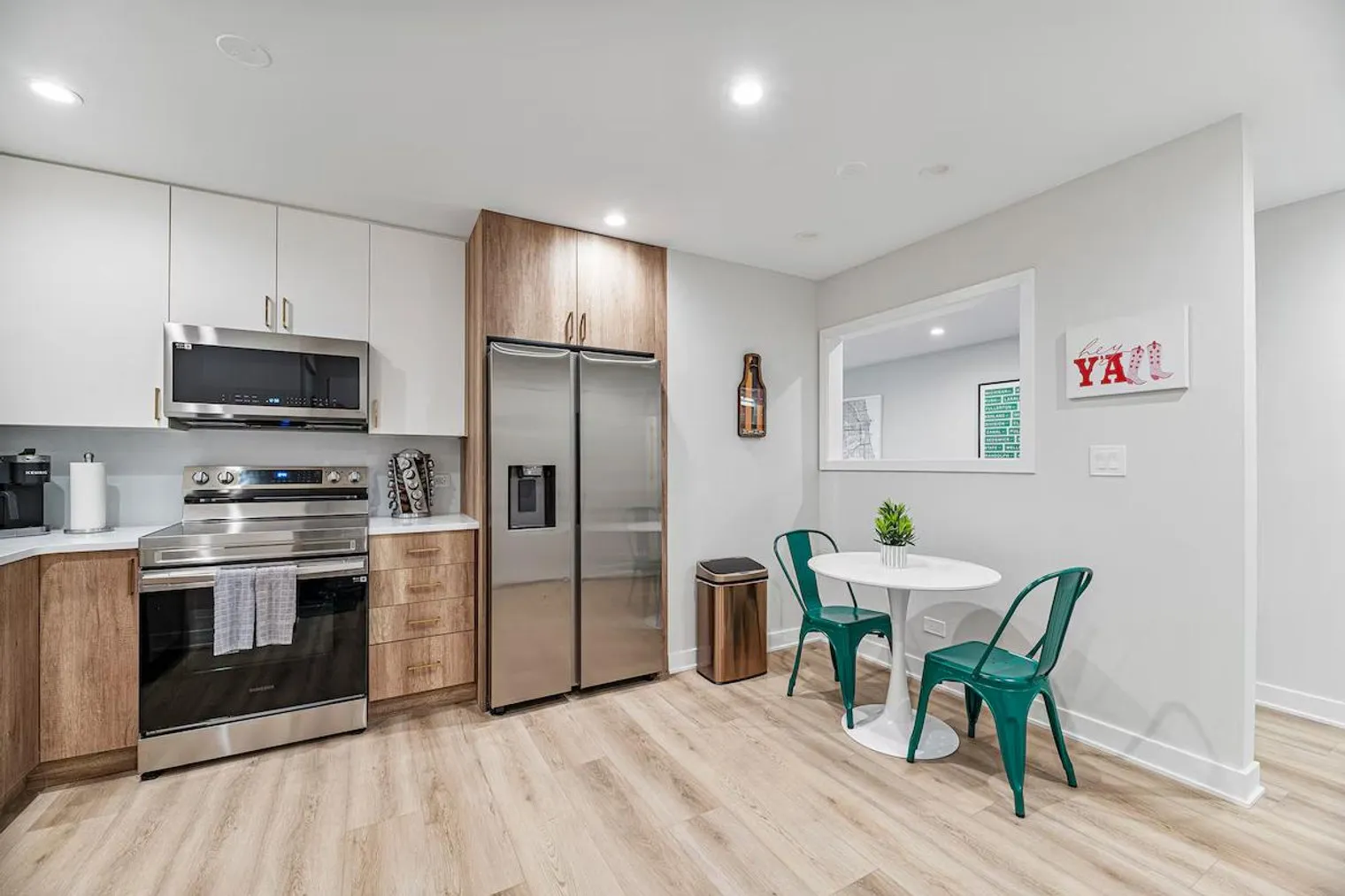 2335 W Touhy Ave   60645 60645-Building North Claremont Avenue - schneidergroup-unit#ID1062699P-Chicago-IL