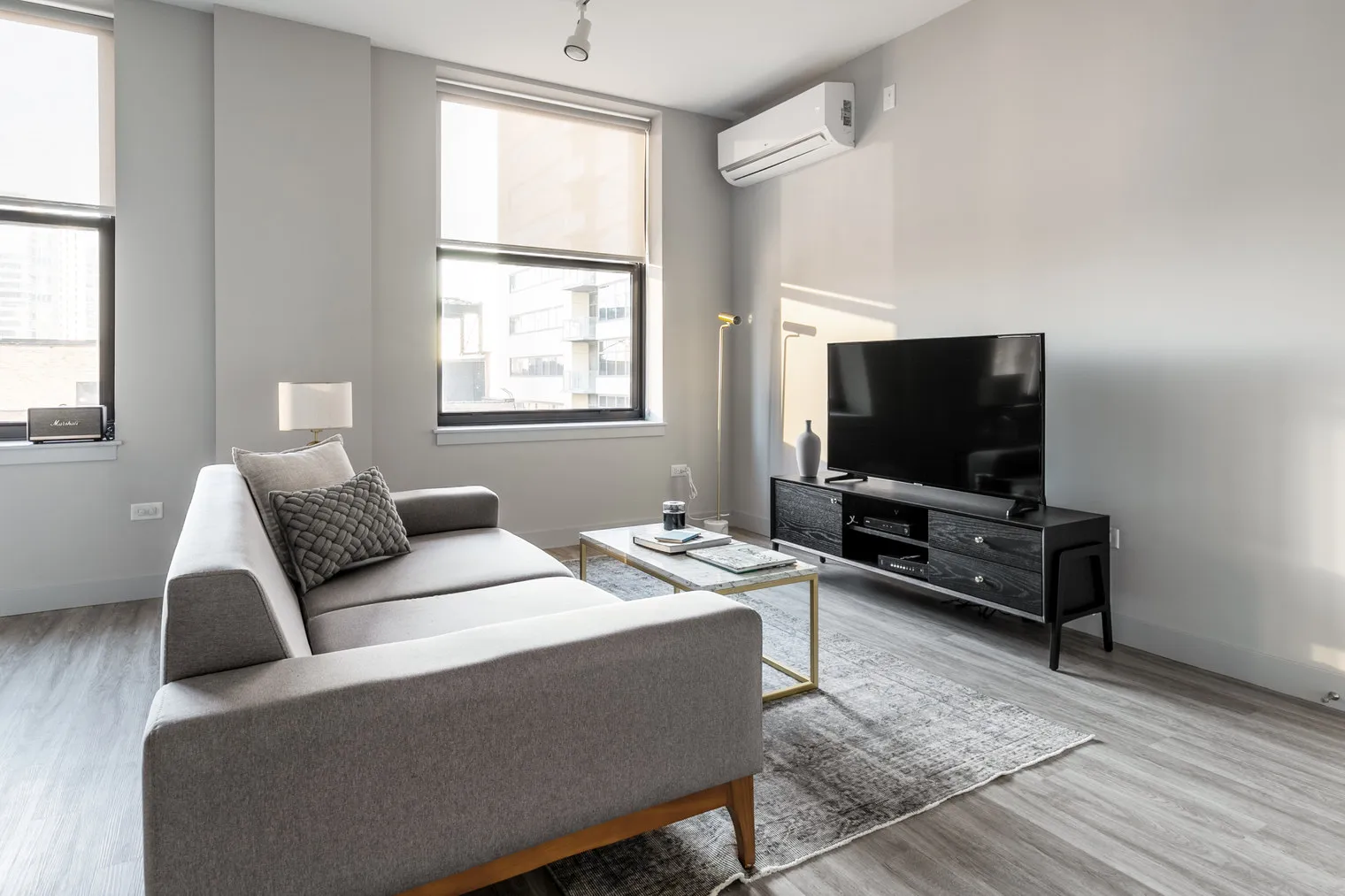 330 S Wells St   60606 60606-330 S Wells-unit#ID192-Chicago-IL