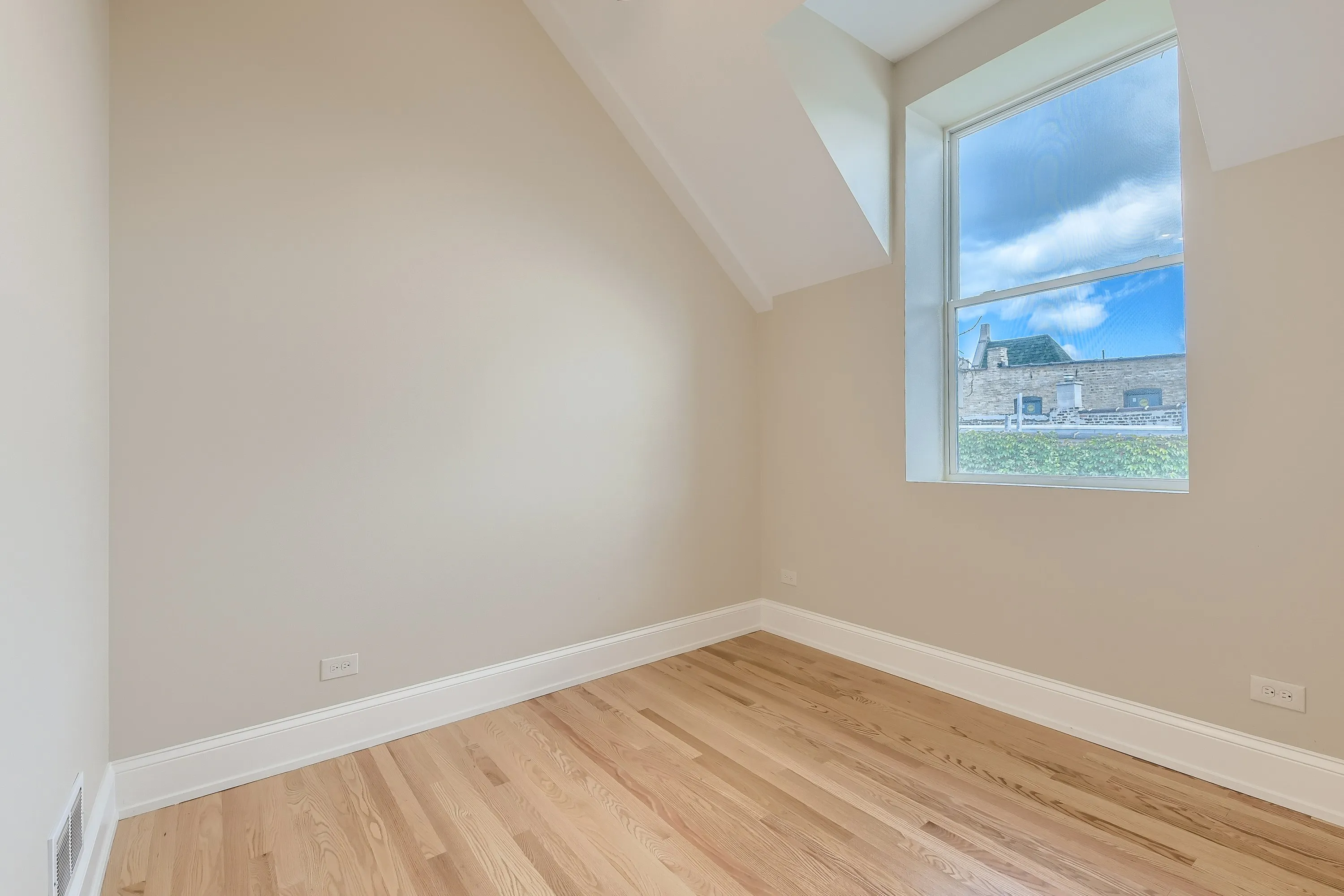 2943 W Washington Blvd   60612 60612-unit#6-Chicago-IL