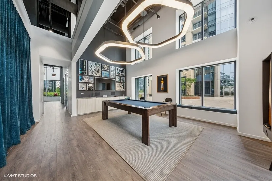 450 E Waterside Dr   60601 60601-The Chandler-unit#1511-Chicago-IL