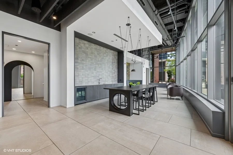 450 E Waterside Dr   60601 60601-The Chandler-unit#1511-Chicago-IL