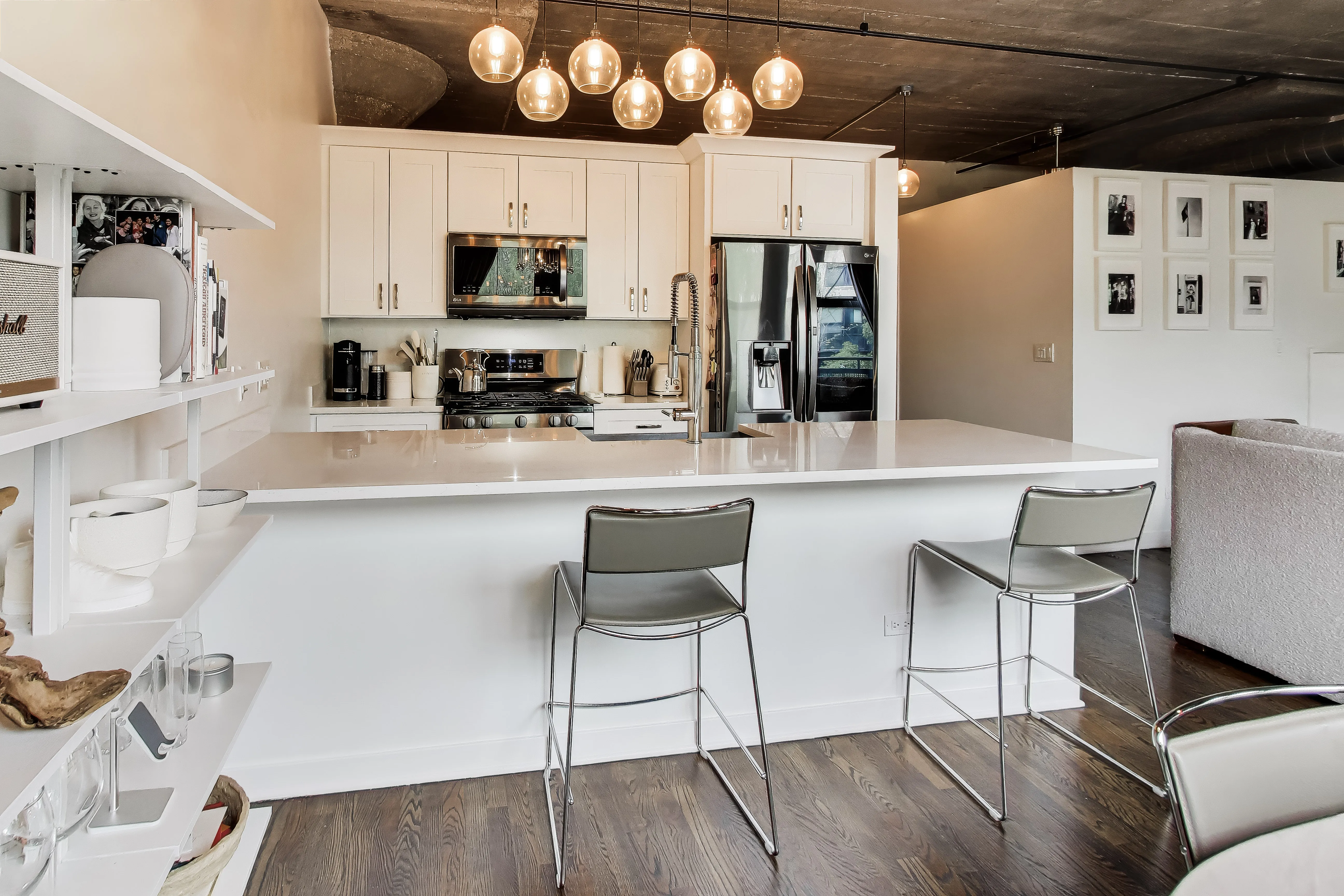 1111 W 15th St   60608 60608-Chicago-IL