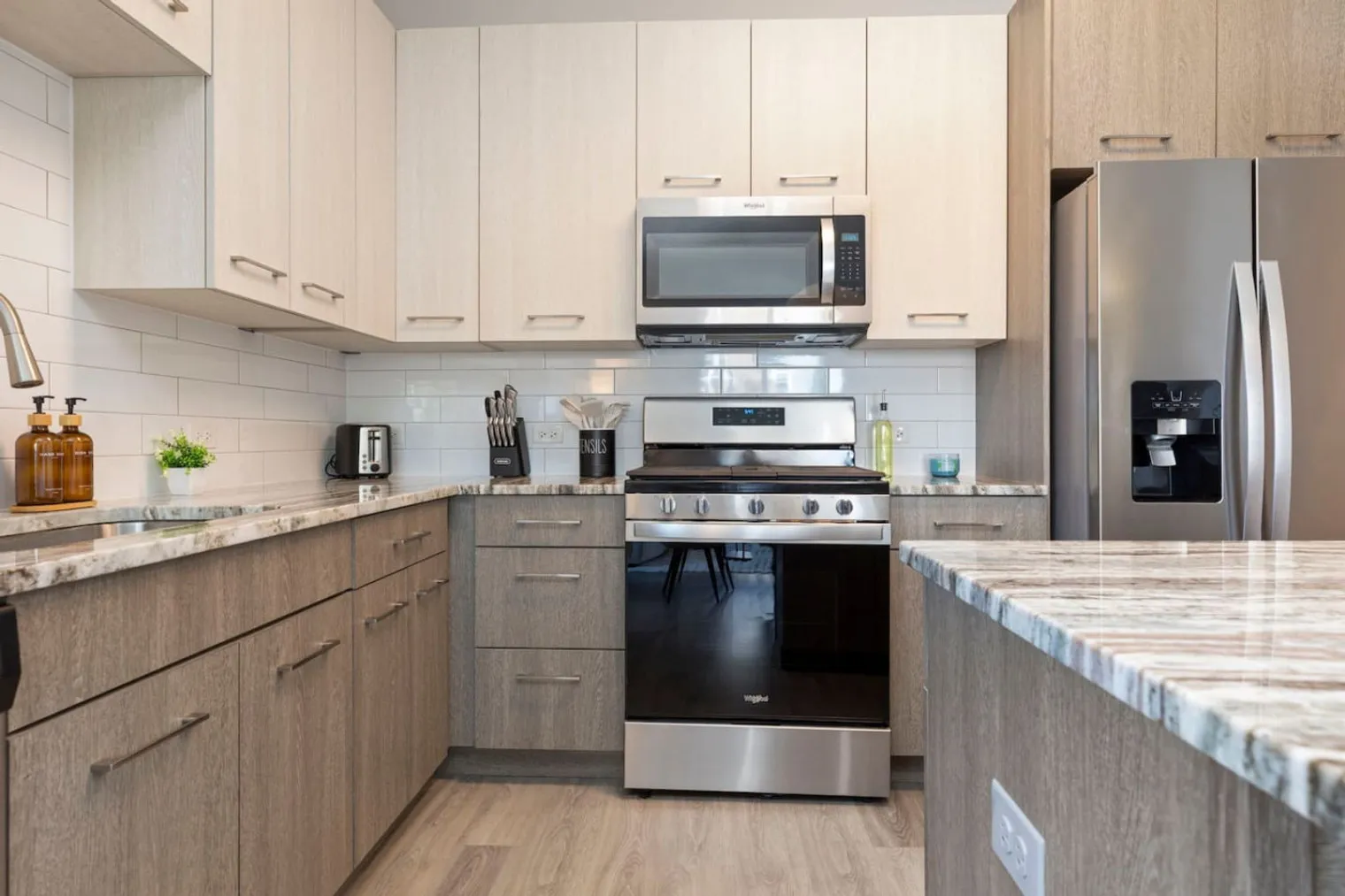 28294 Ferry Rd 60555 60555-Building Ferry Road - house-of-living21-unit#ID1366984P-Warrenville-IL