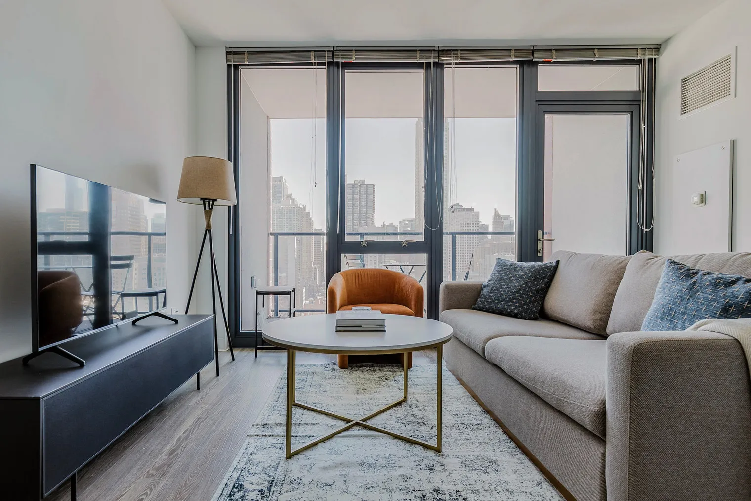 637 N Wells St   60654 60654-Gallery on Wells-unit#ID1194-Chicago-IL