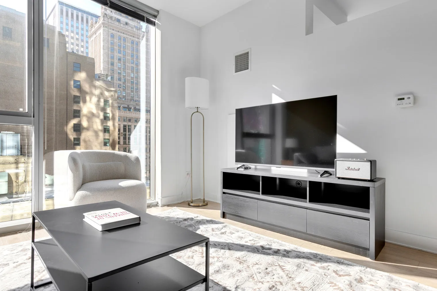 201 N Garland Ct   60601 60601-Mila-unit#ID1326-Chicago-IL