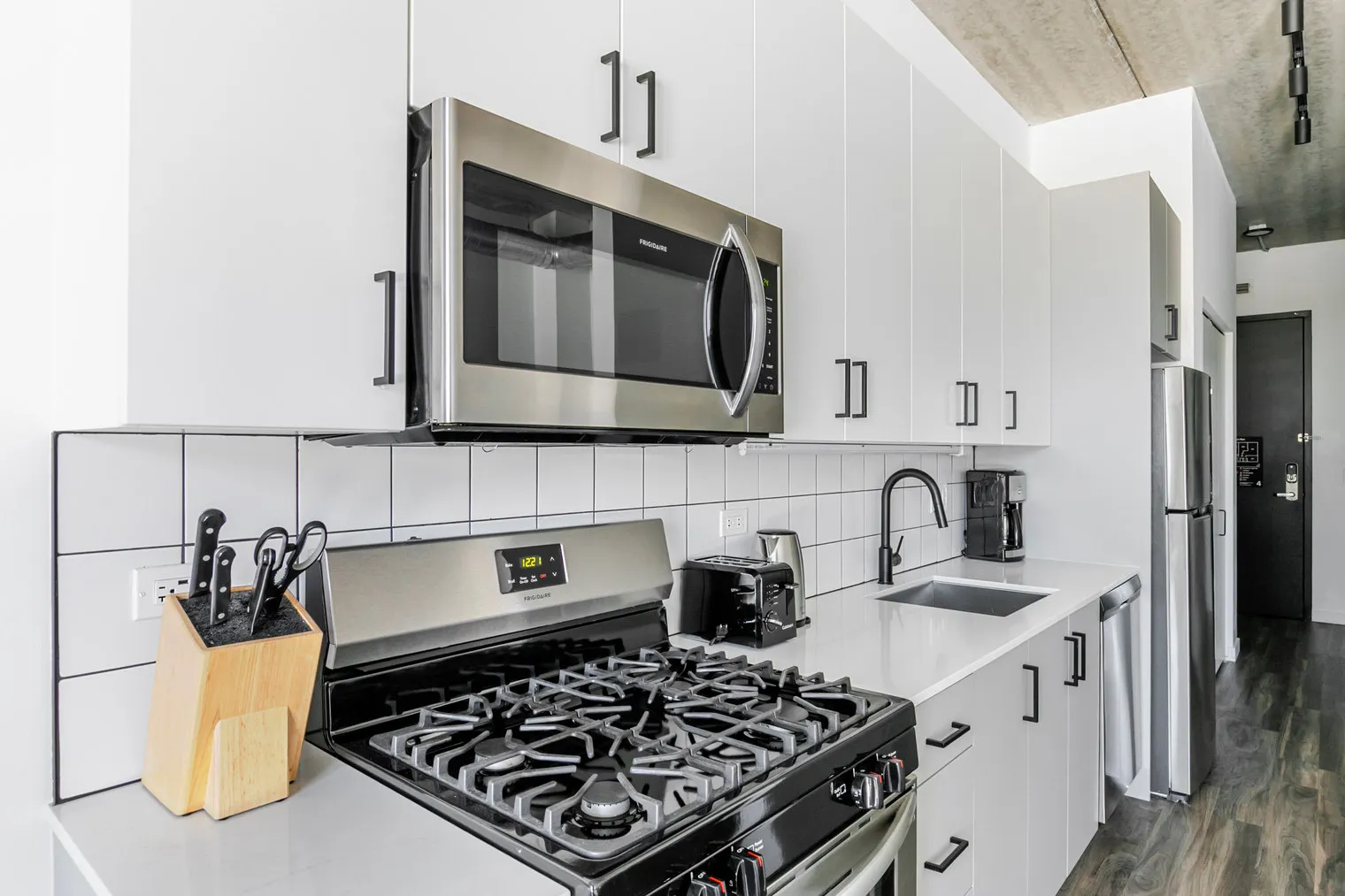 61 W Erie St 60654 60654-The Opal-unit#ID1408-Chicago-IL