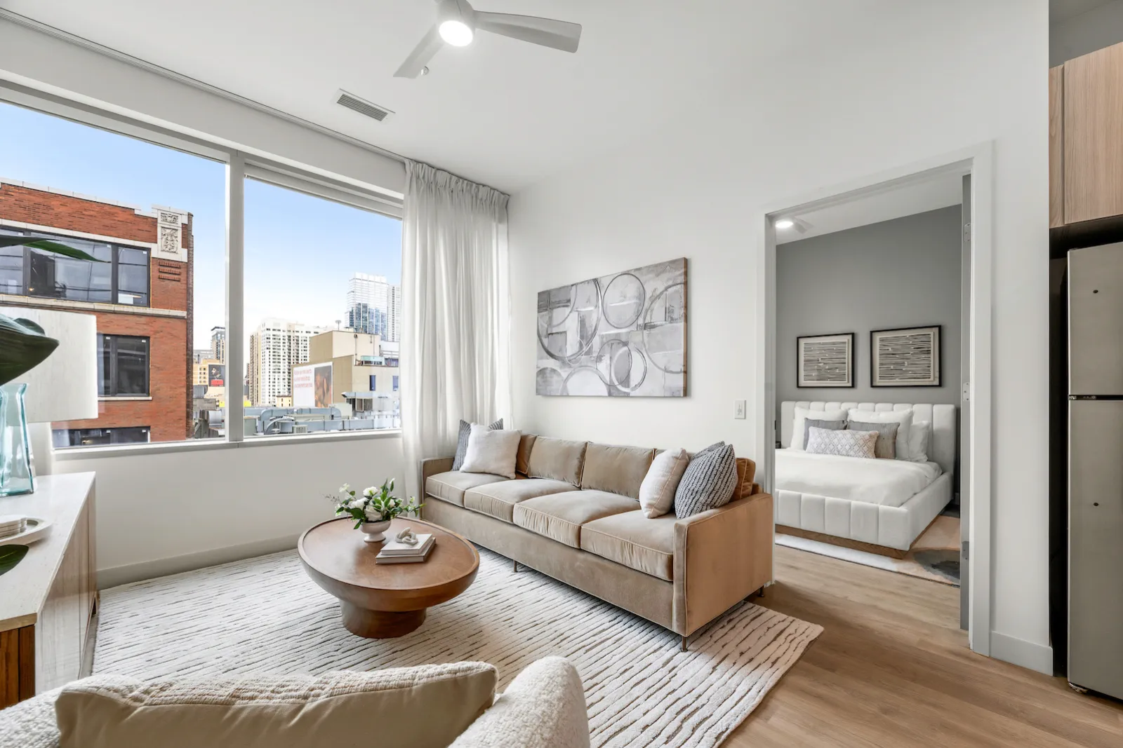 111 W Illinois St   60654 60654-111 Point-unit#606-Chicago-IL