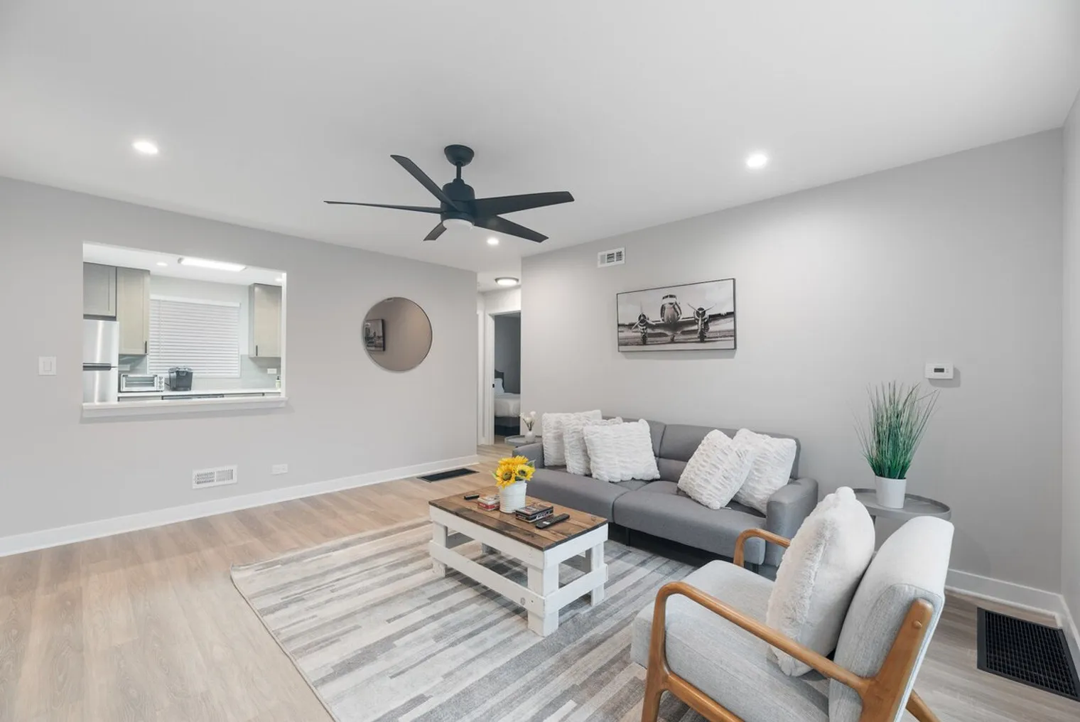 1001 W Howard St 60202 60202-Building Howard Street - schneidergroup-unit#ID1032507P-Evanston-IL