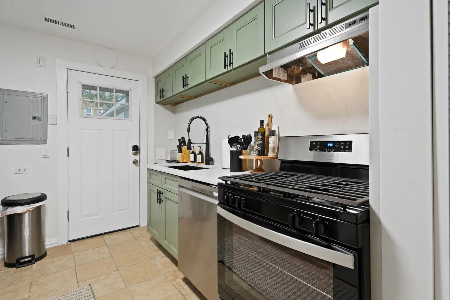 2005 Emerson St 60201 60201-Building Emerson Street - legacycorporateproperties-unit#ID1287274P-Evanston-IL