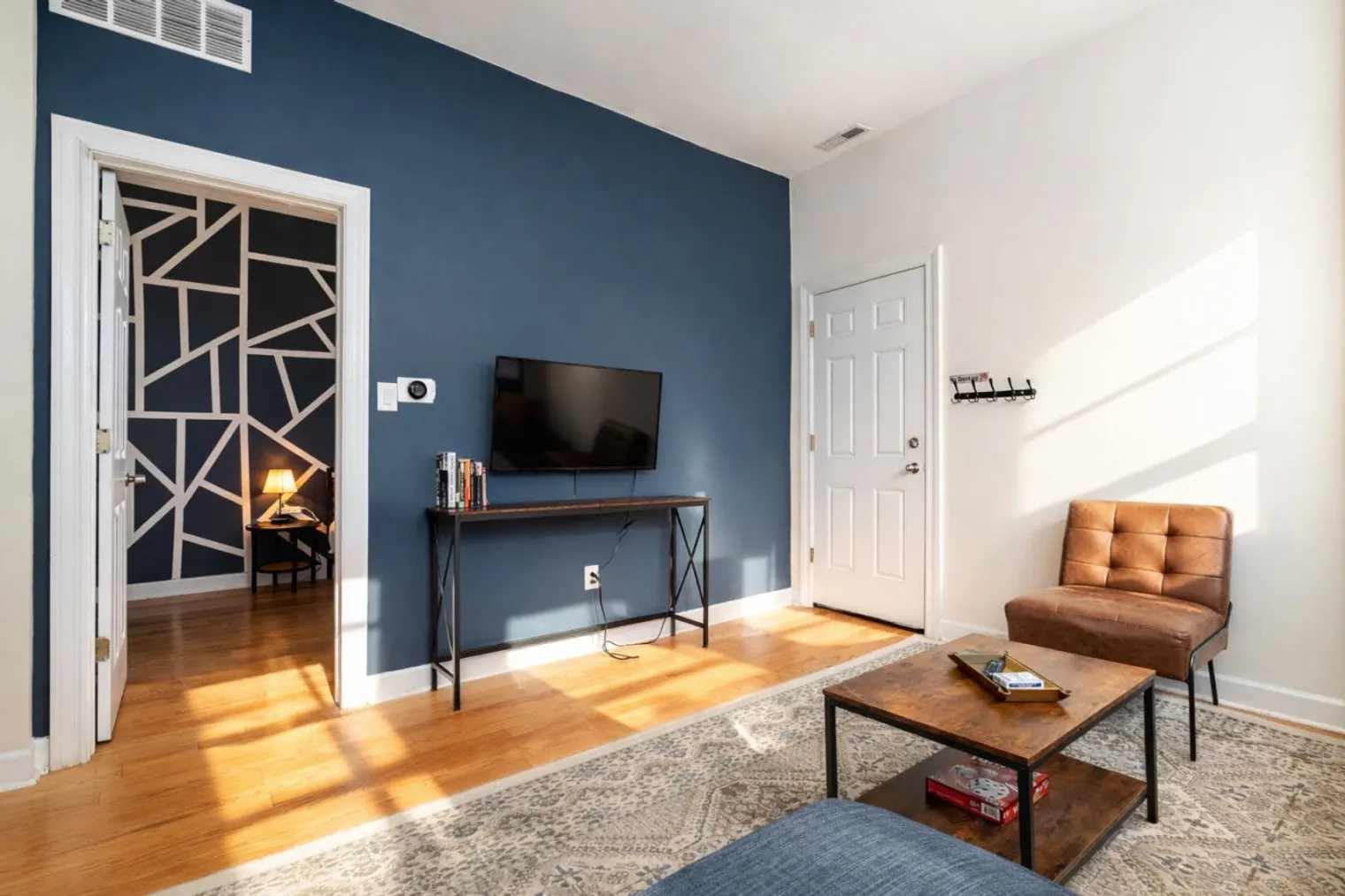 906 N Damen Ave   60622 60622-Building North Damen Avenue-unit#ID1379021P-Chicago-IL