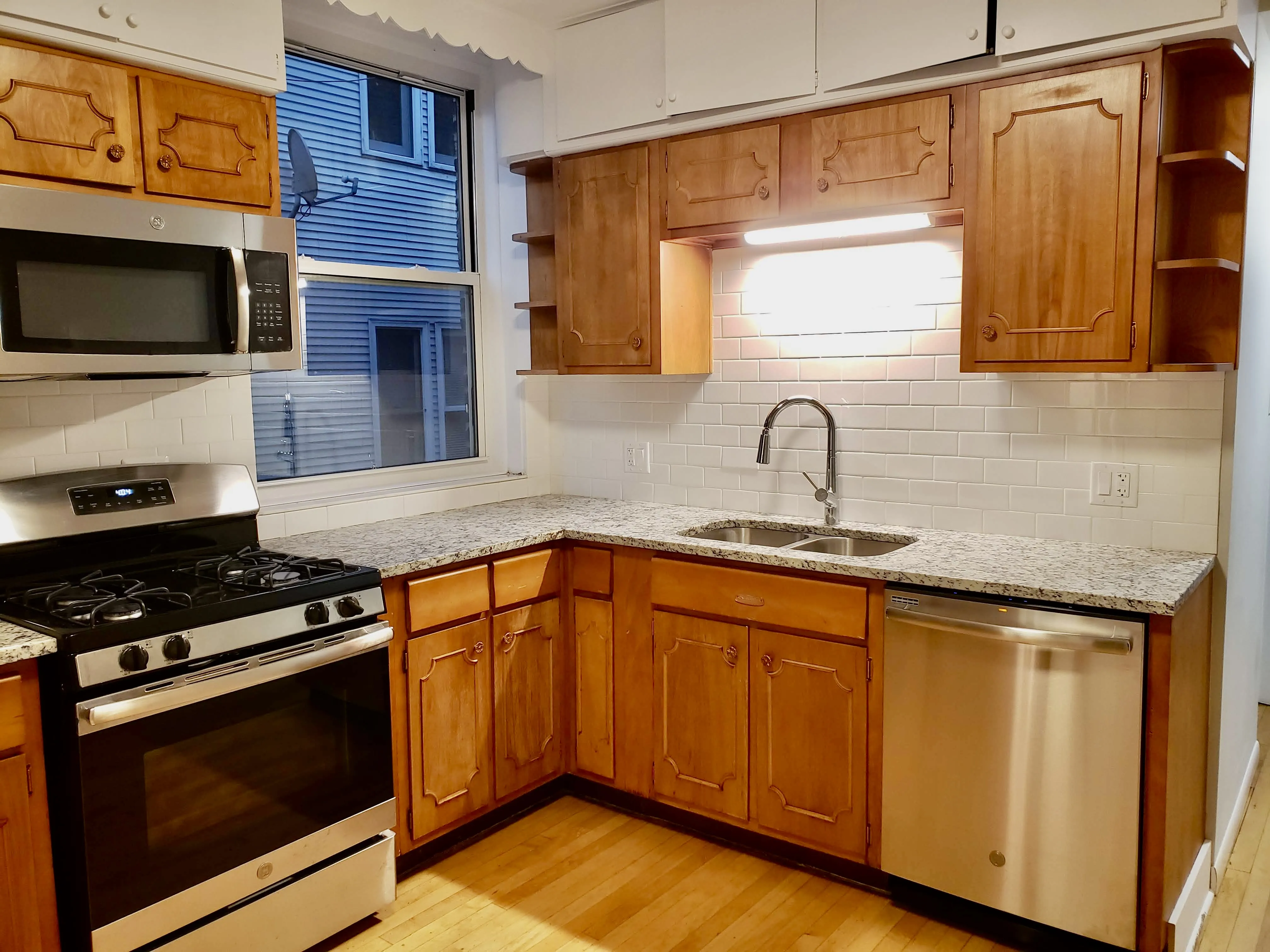 2254 W Farragut Ave 60625 60625-unit#1F-Chicago-IL