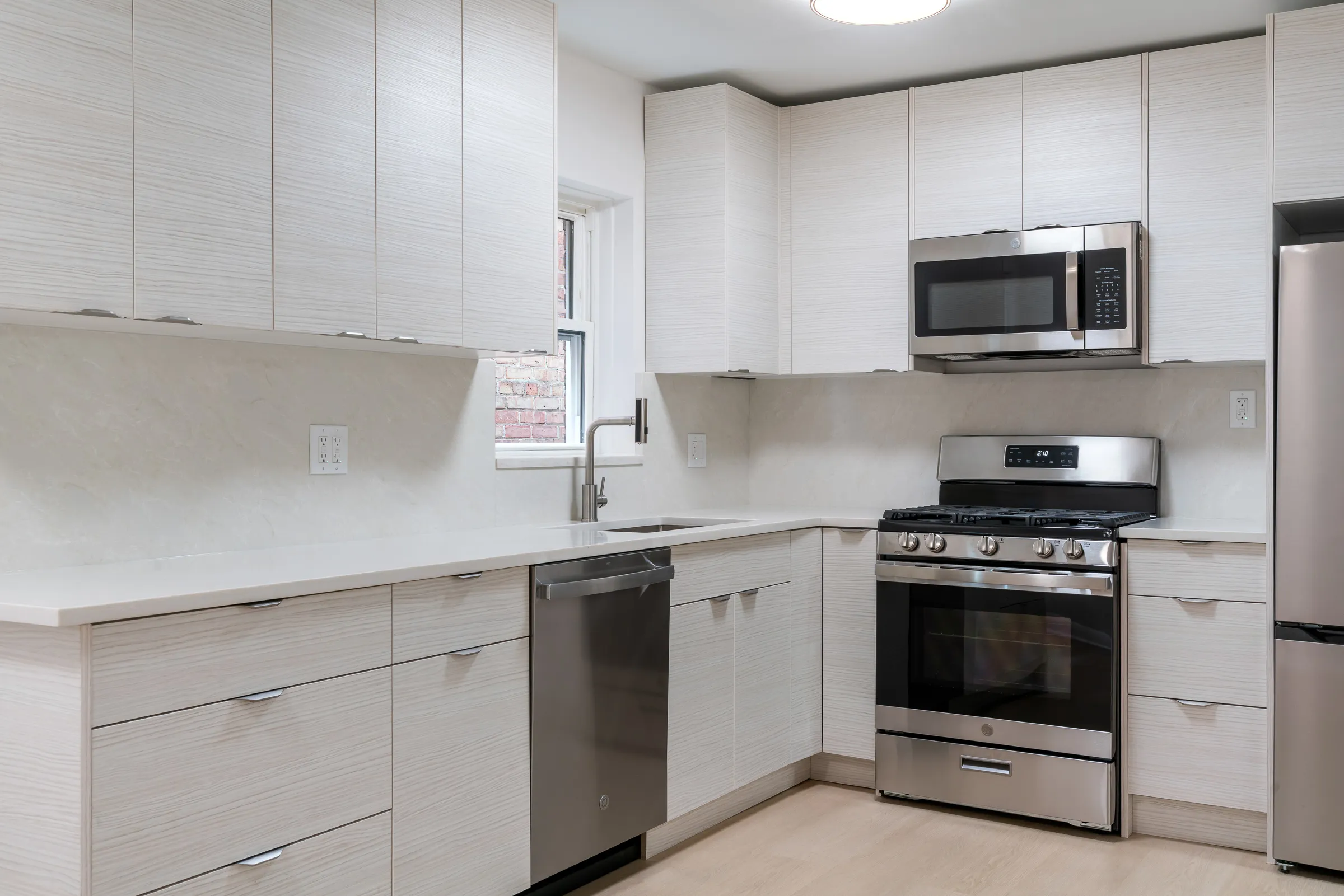 5439 N Artesian Ave   60625 60625-unit#1-Chicago-IL