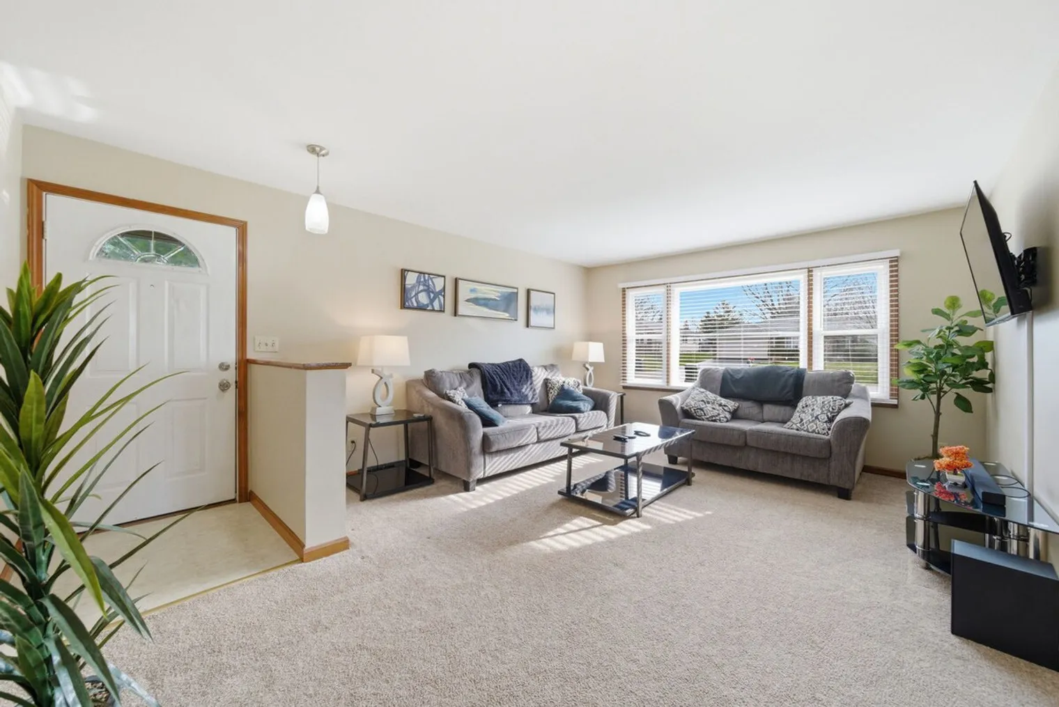 1071 Johnston Dr   60506 60506-Building Johnston Drive-unit#ID1511610P-Aurora-IL