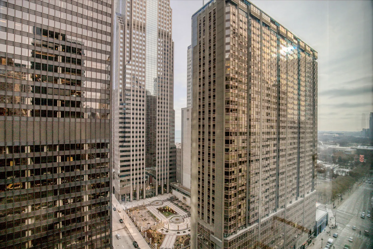 201 N Garland Ct   60601 60601- Mila-unit#ID1014-Chicago-IL