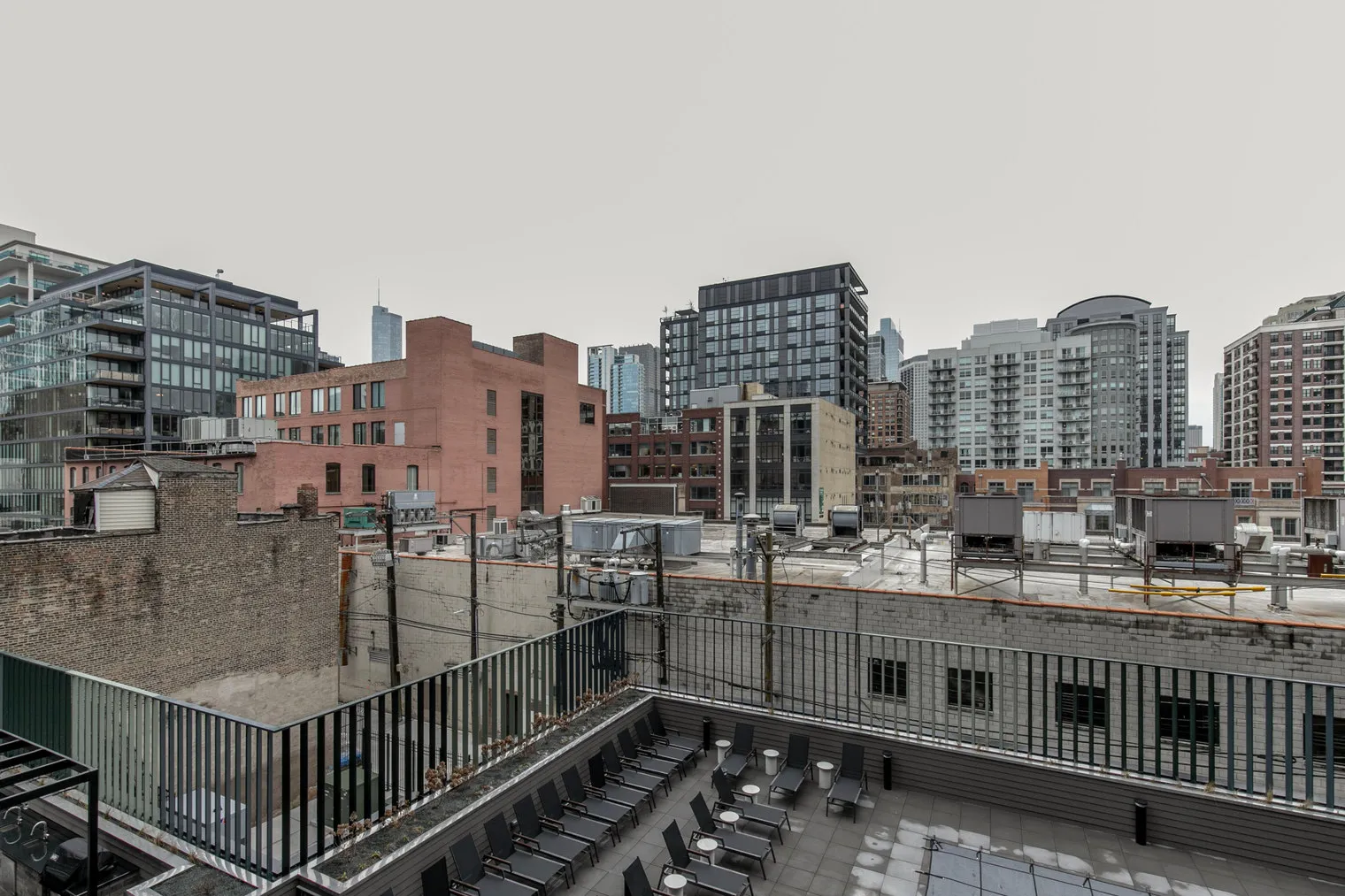 751 N Hudson Ave   60654 60654-Hugo II-unit#ID1038-Chicago-IL