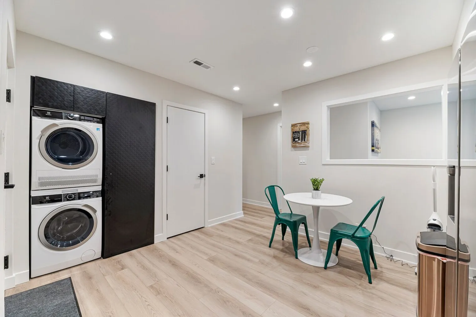 2316 W Estes Ave 60645 60645-Building West Estes Avenue - schneidergroup-unit#ID1060170P-Chicago-IL