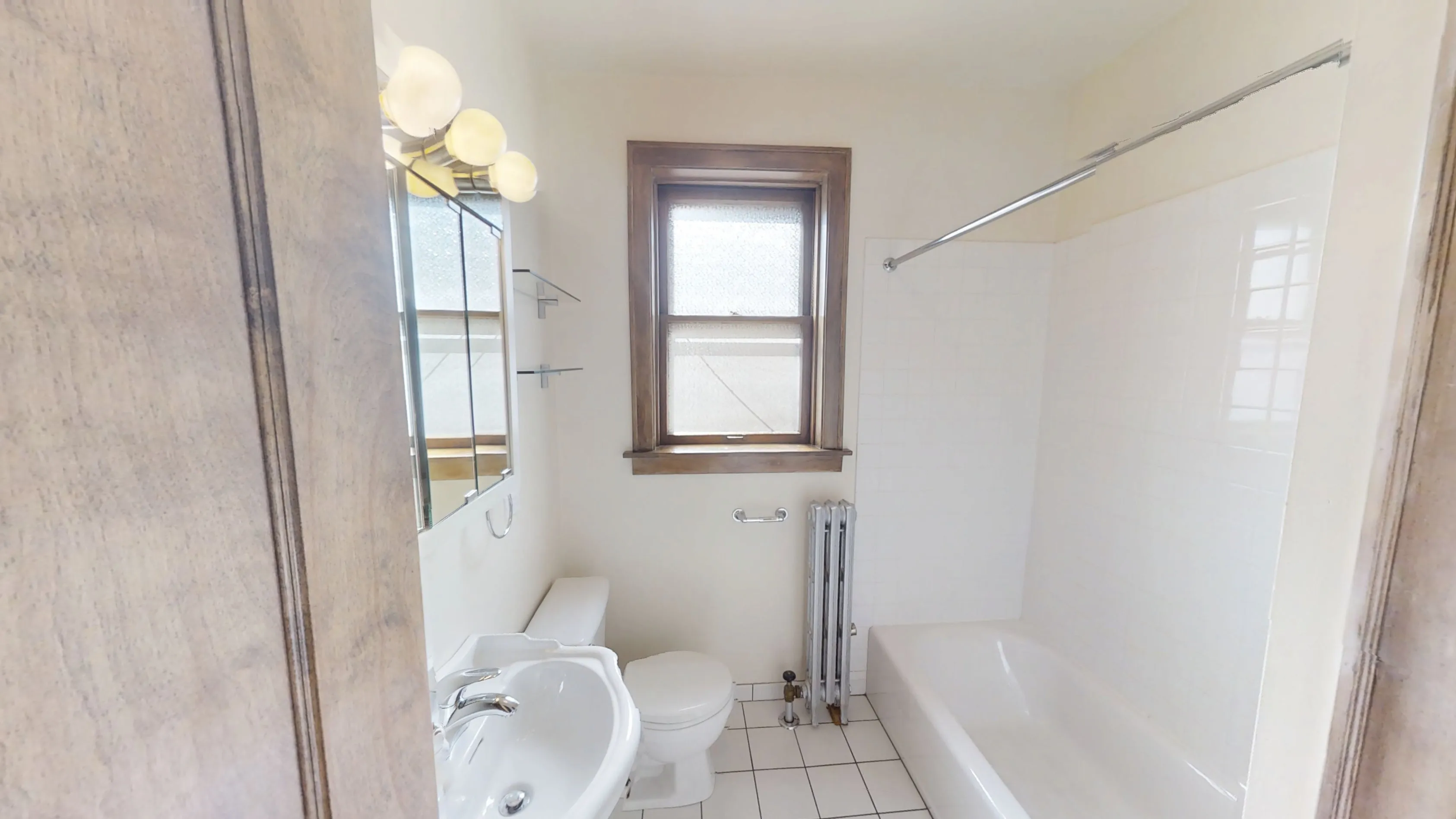 3217 W Belle Plaine Ave 60618 60618-unit#2A-Chicago-IL