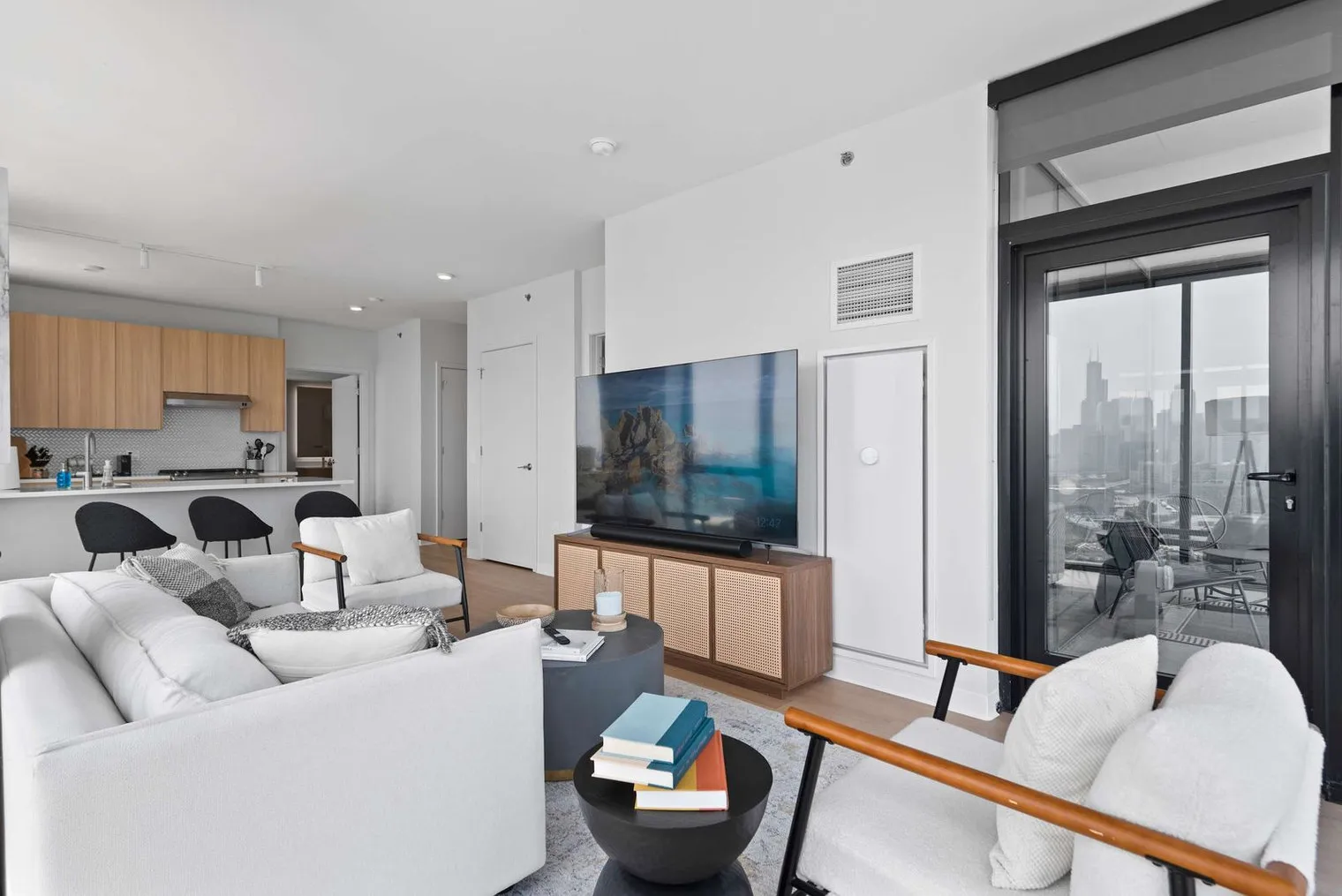 901 W Blackhawk St   60642 60642-Building North Kingsbury Street - cloud9-guesty-unit#ID1029653P-Chicago-IL