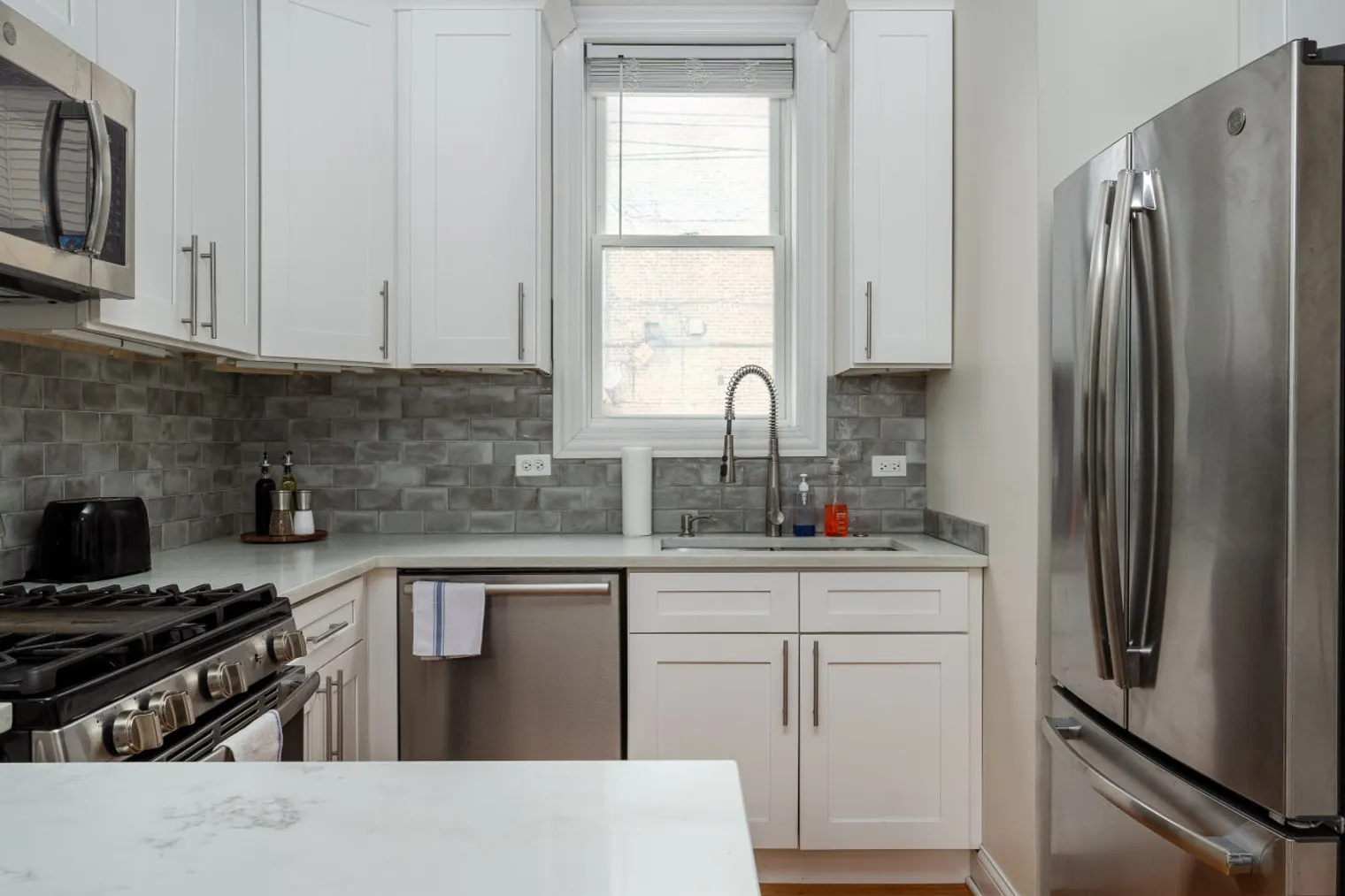 846 N Hermitage Ave   60622 60622-Building North Hermitage Avenue-unit#ID1379013P-Chicago-IL