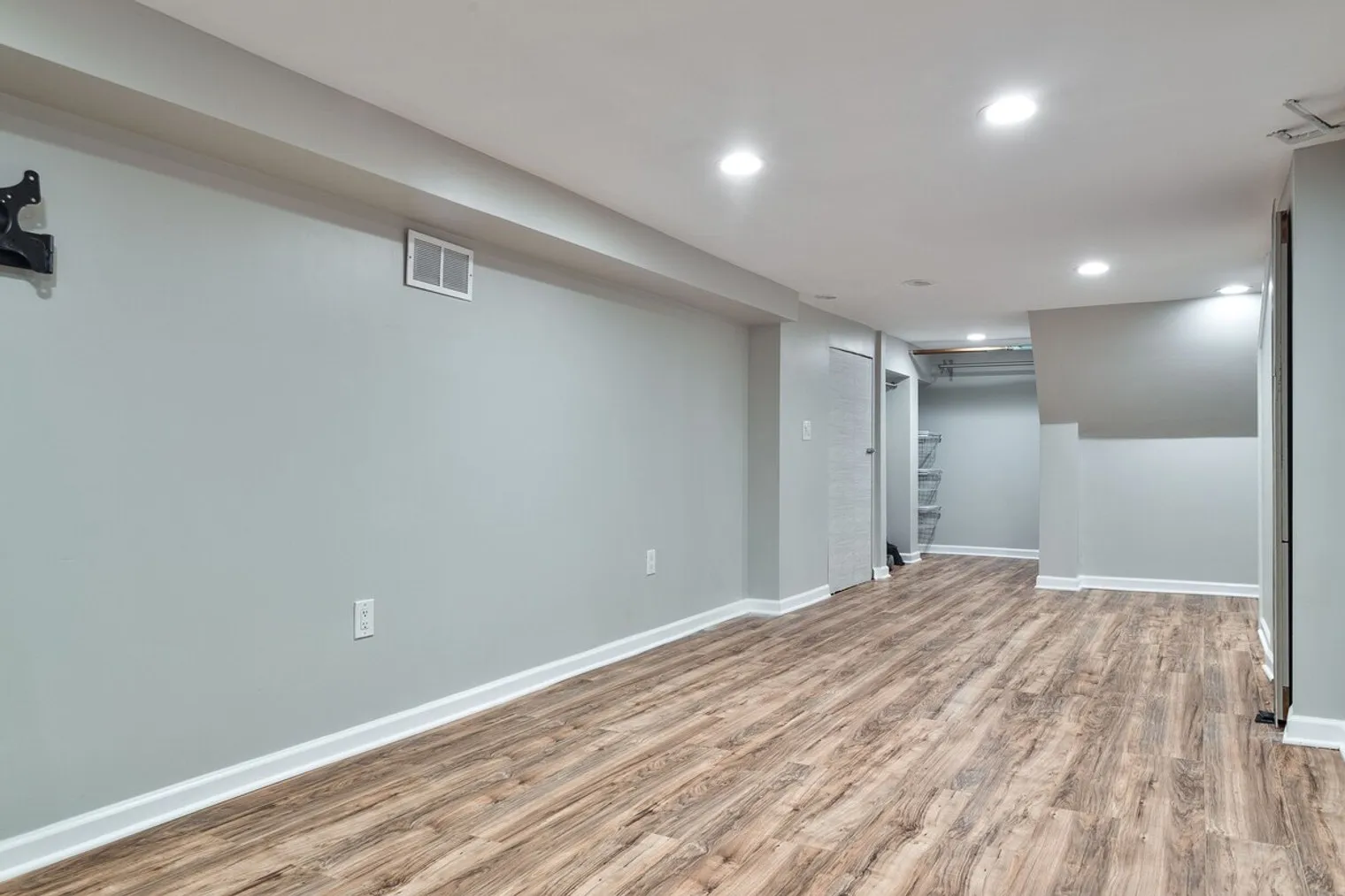 3547 N Albany Ave 60618 60618-Building North Albany Avenue - ktg-unit#ID1359758P-Chicago-IL