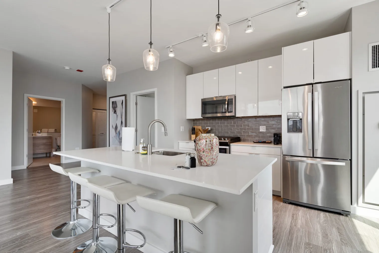 823 N Clark St   60610 60610-Building North Clark Street - cloud9-guesty-unit#ID1029588P-Chicago-IL