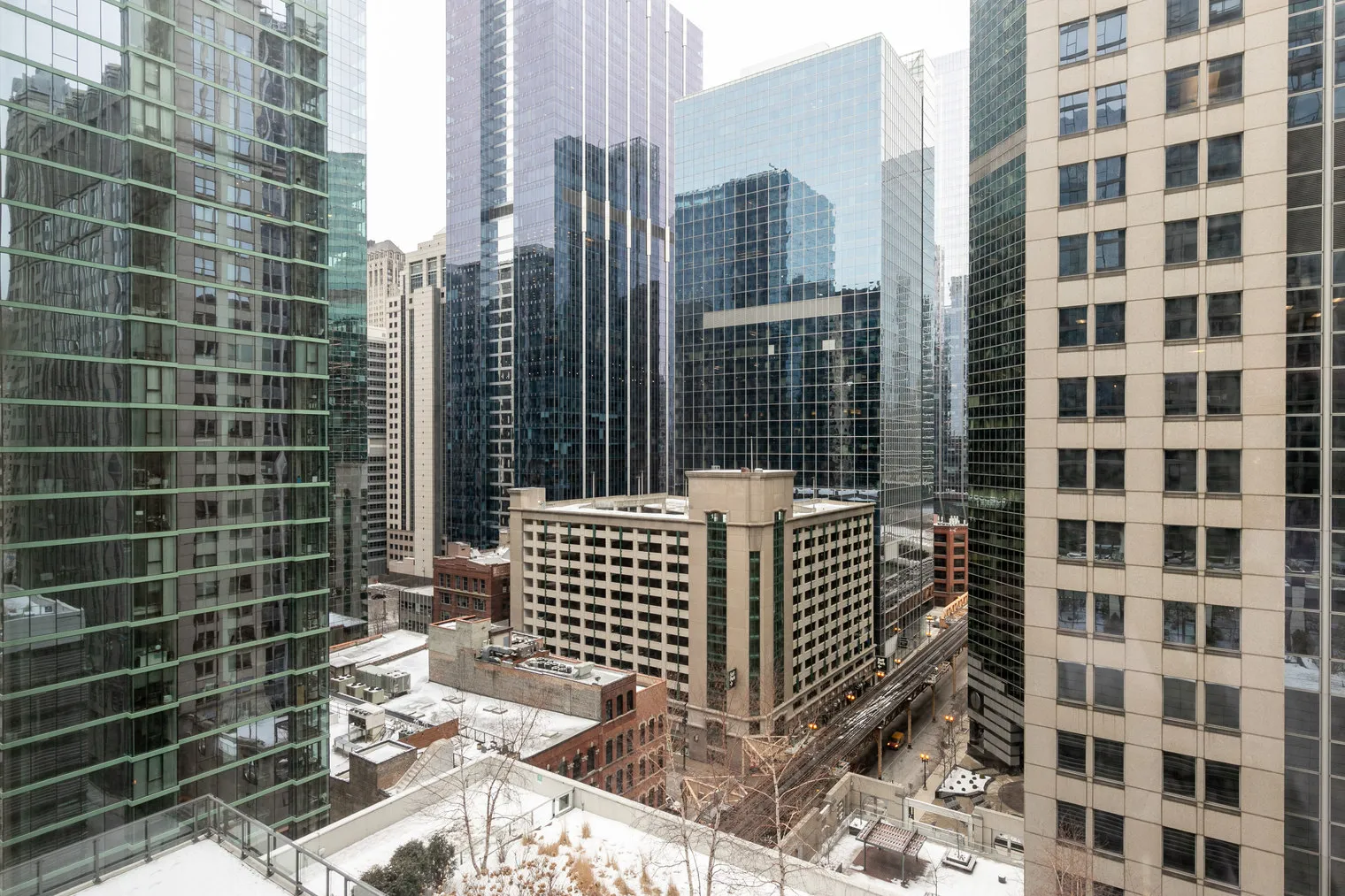 210 N Wells St 60606 60606-Lake & Wells Apartments-unit#ID251-Chicago-IL