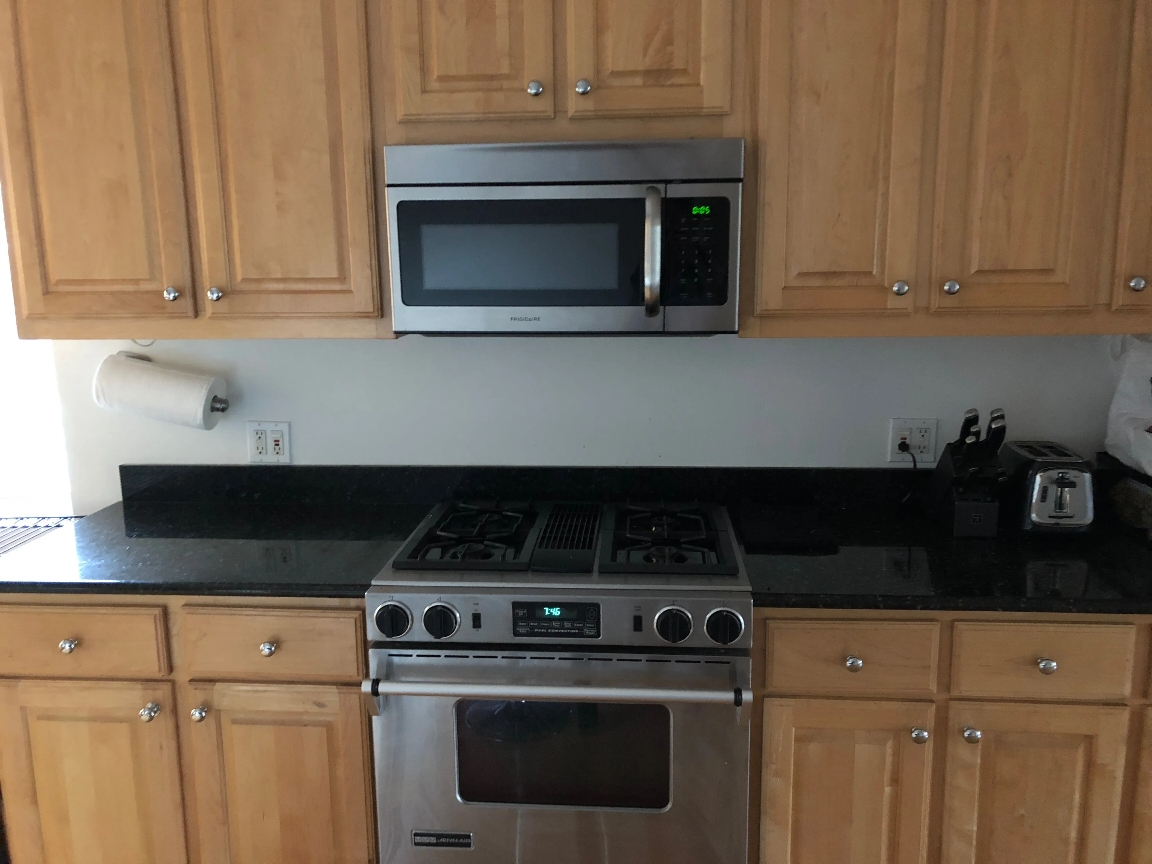 742 W Schubert Ave   60614 60614-unit#2F-Chicago-IL