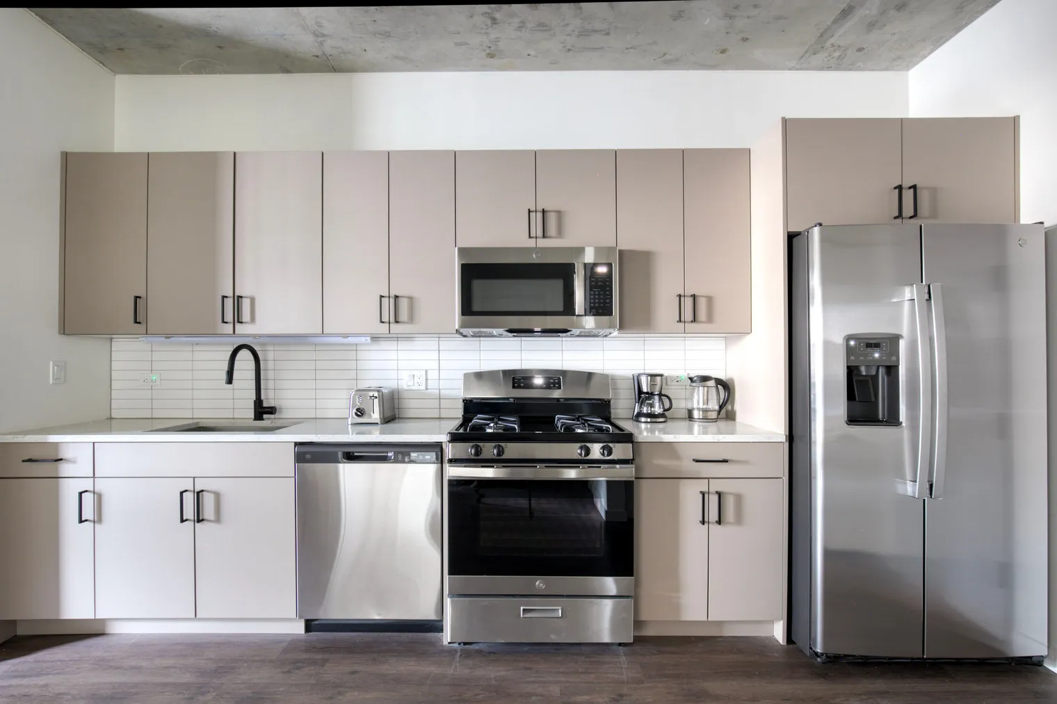 751 N Hudson Ave 60654 60654-Hugo-unit#ID1037-Chicago-IL