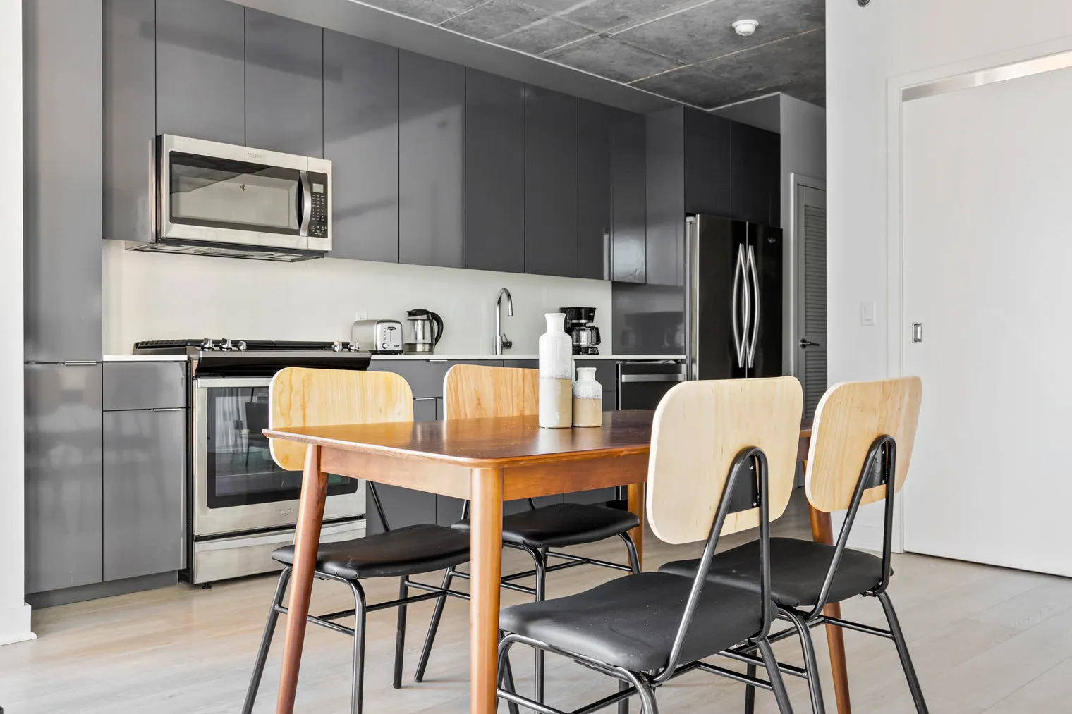 311 W Illinois St   60654 60654-3Eleven-unit#ID817-Chicago-IL