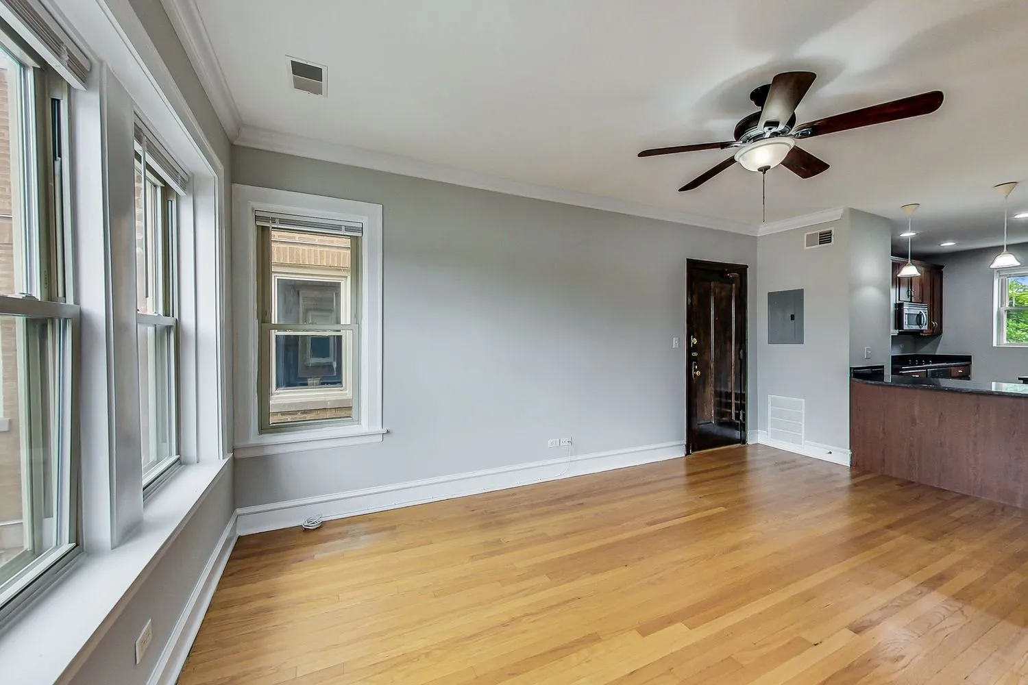 1930 W Addison St   60613 60613-unit#3S-Chicago-IL