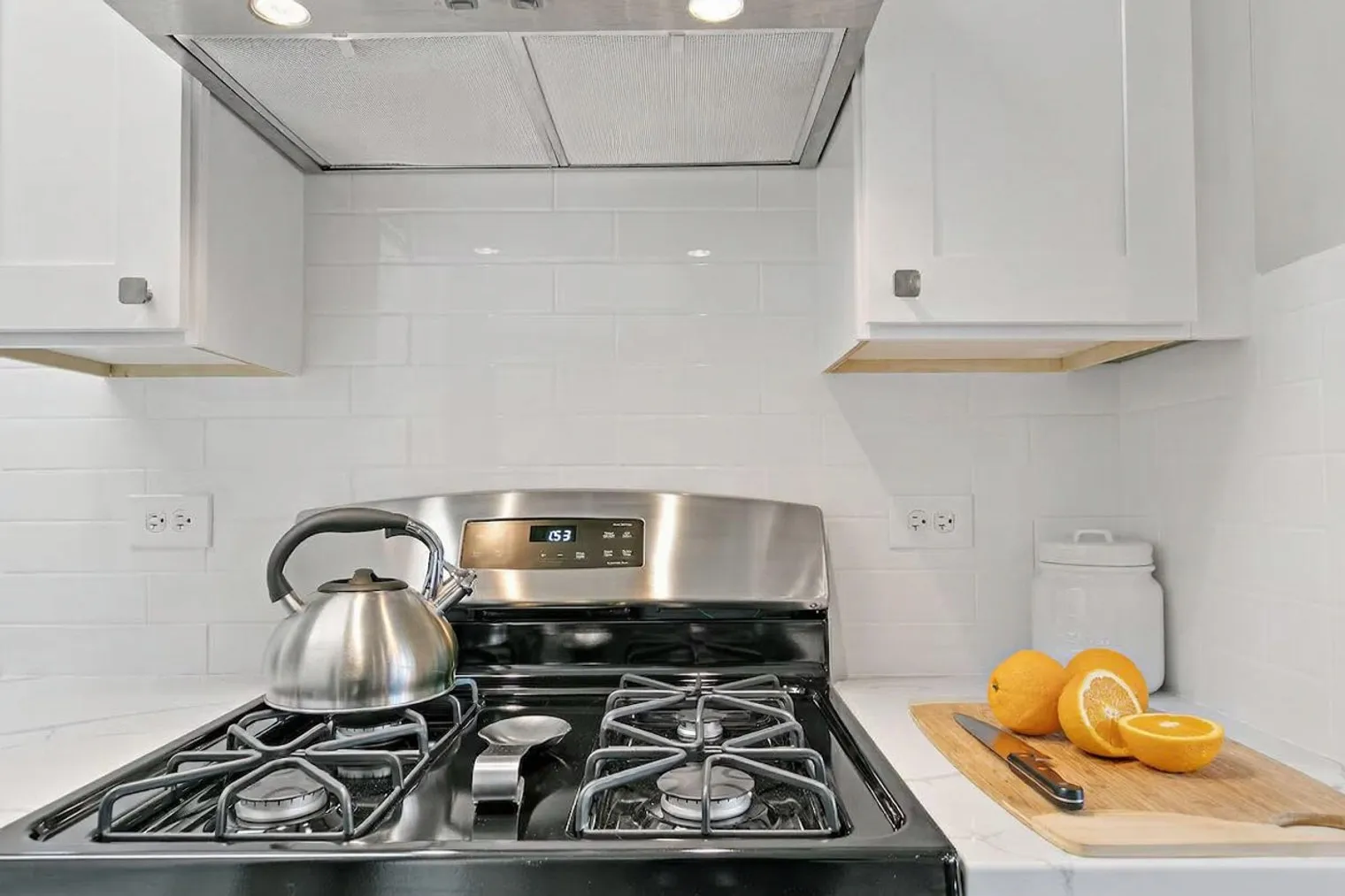 931 W Glen Flora Ave 60085 60085-Building West Glen Flora Avenue - greentown-investments-unit#ID1265541P-Waukegan-IL