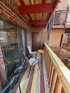 805 W Oakdale Ave   60657 60657-Gaslight Village Condo Association-unit#2B-Chicago-IL