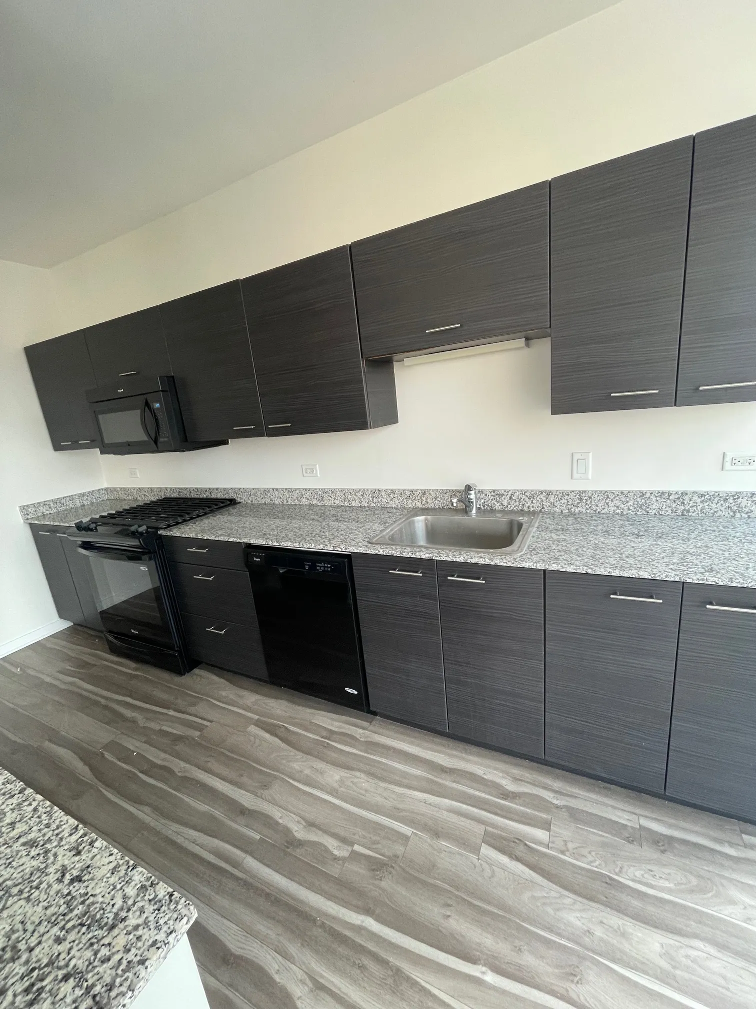 805 N La Salle Dr   60610 60610-unit#404-Chicago-IL