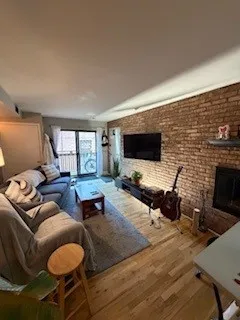 805 W Oakdale Ave   60657 60657-Gaslight Village Condo Association-unit#2B-Chicago-IL