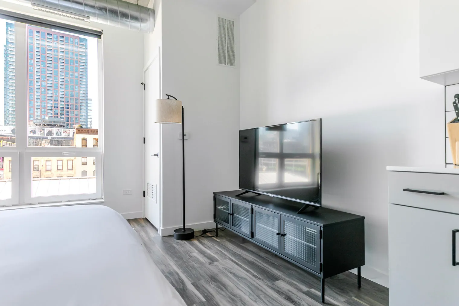 61 W Erie St 60654 60654-The Opal-unit#ID1408-Chicago-IL