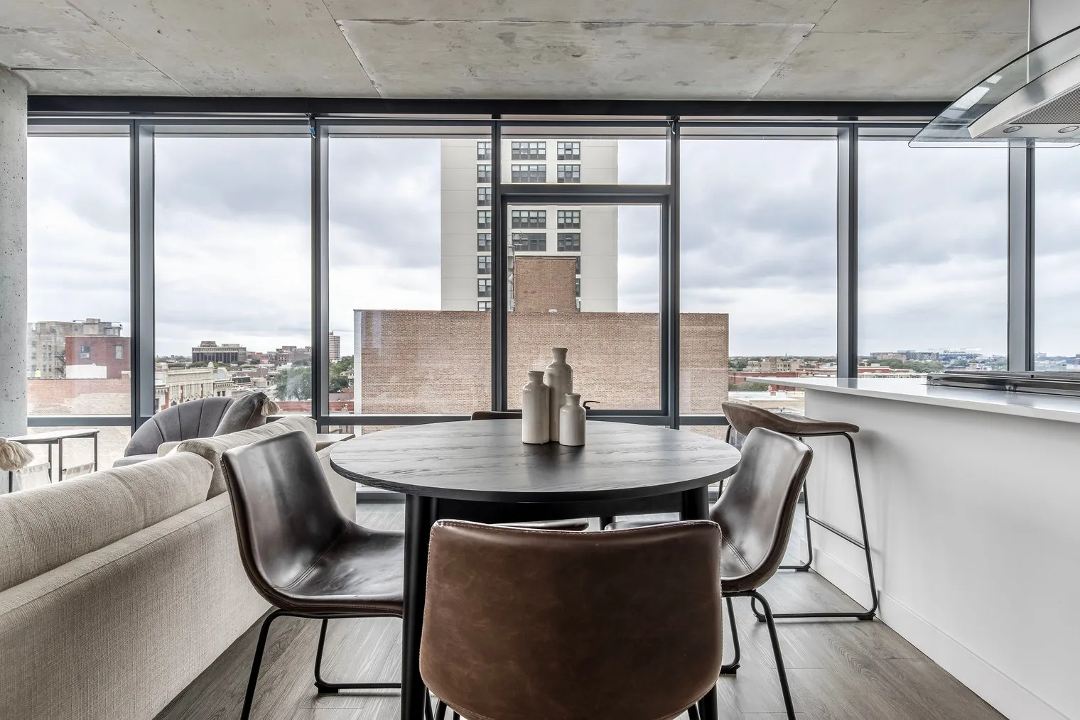 450 W Belmont Ave   60657 60657-Four50-unit#ID985-Chicago-IL