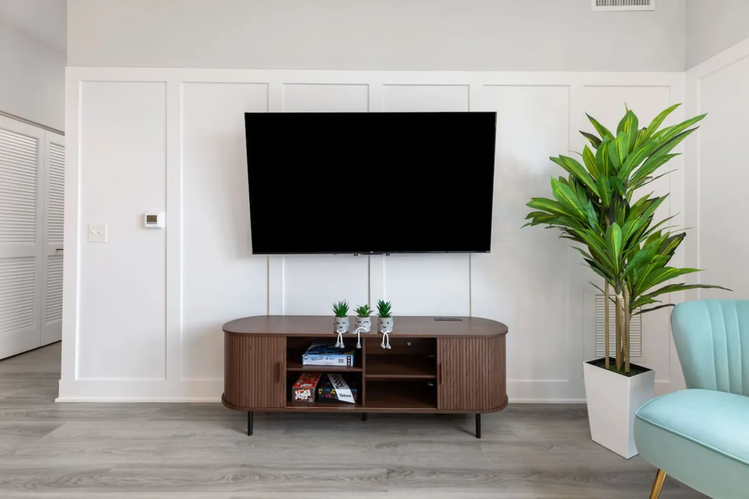 28294 Ferry Rd   60555 60555-Building Ferry Road-unit#ID1366991P-Warrenville-IL