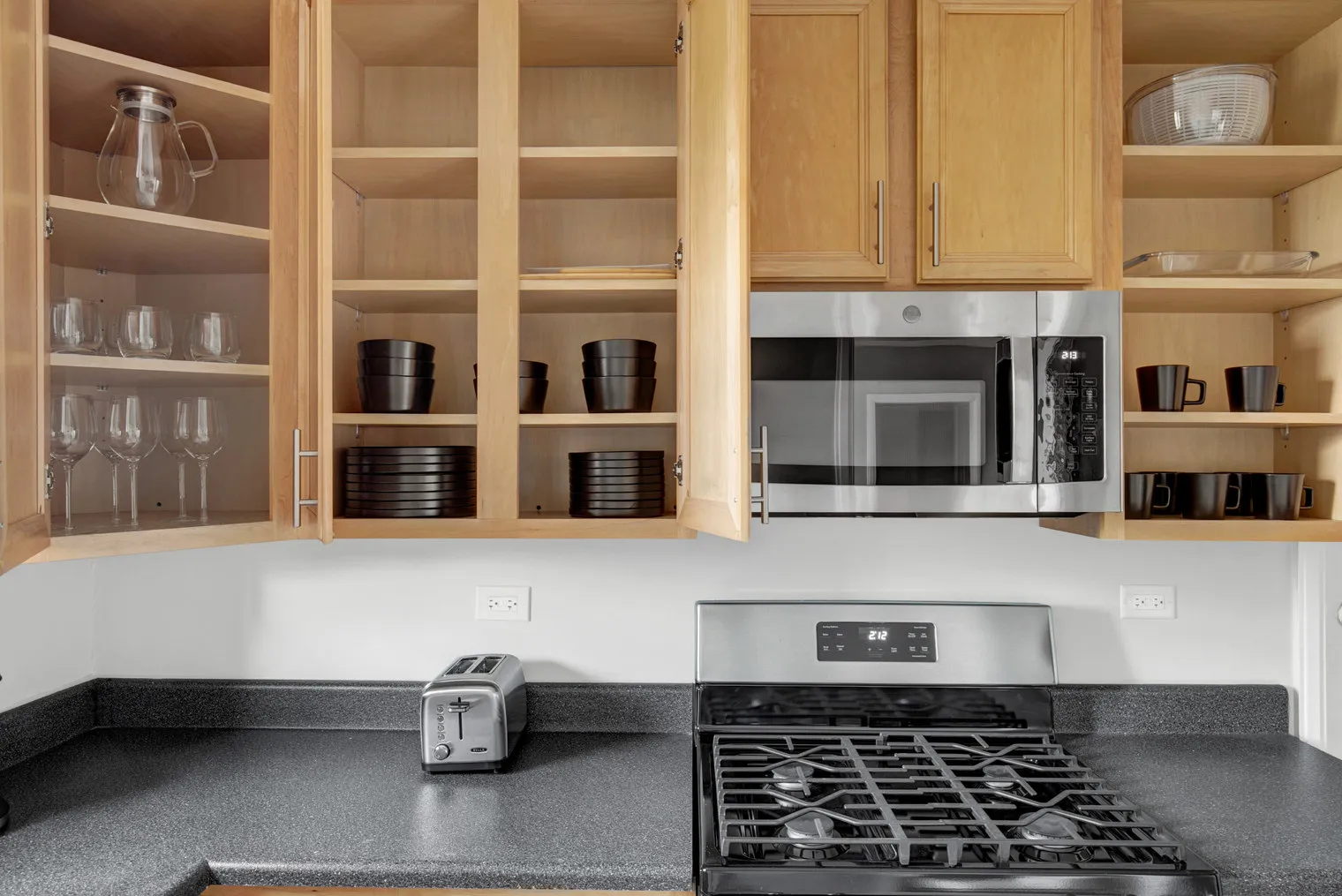 2762 Hampton Pkwy   60201 60201- 2762 Hampton Parkway-unit#ID519-Evanston-IL