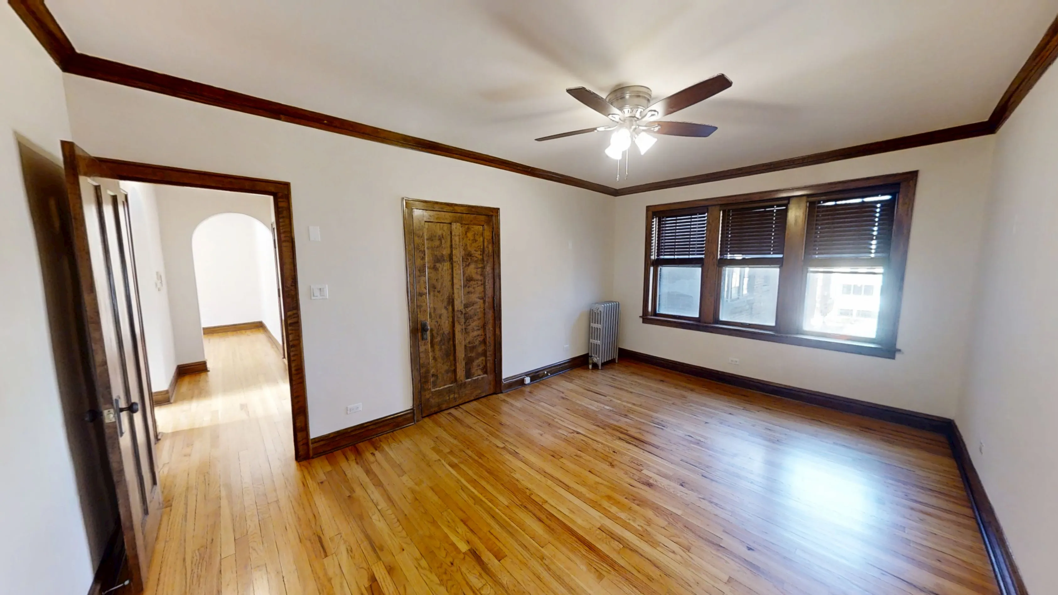 3217 W Belle Plaine Ave 60618 60618-unit#2A-Chicago-IL