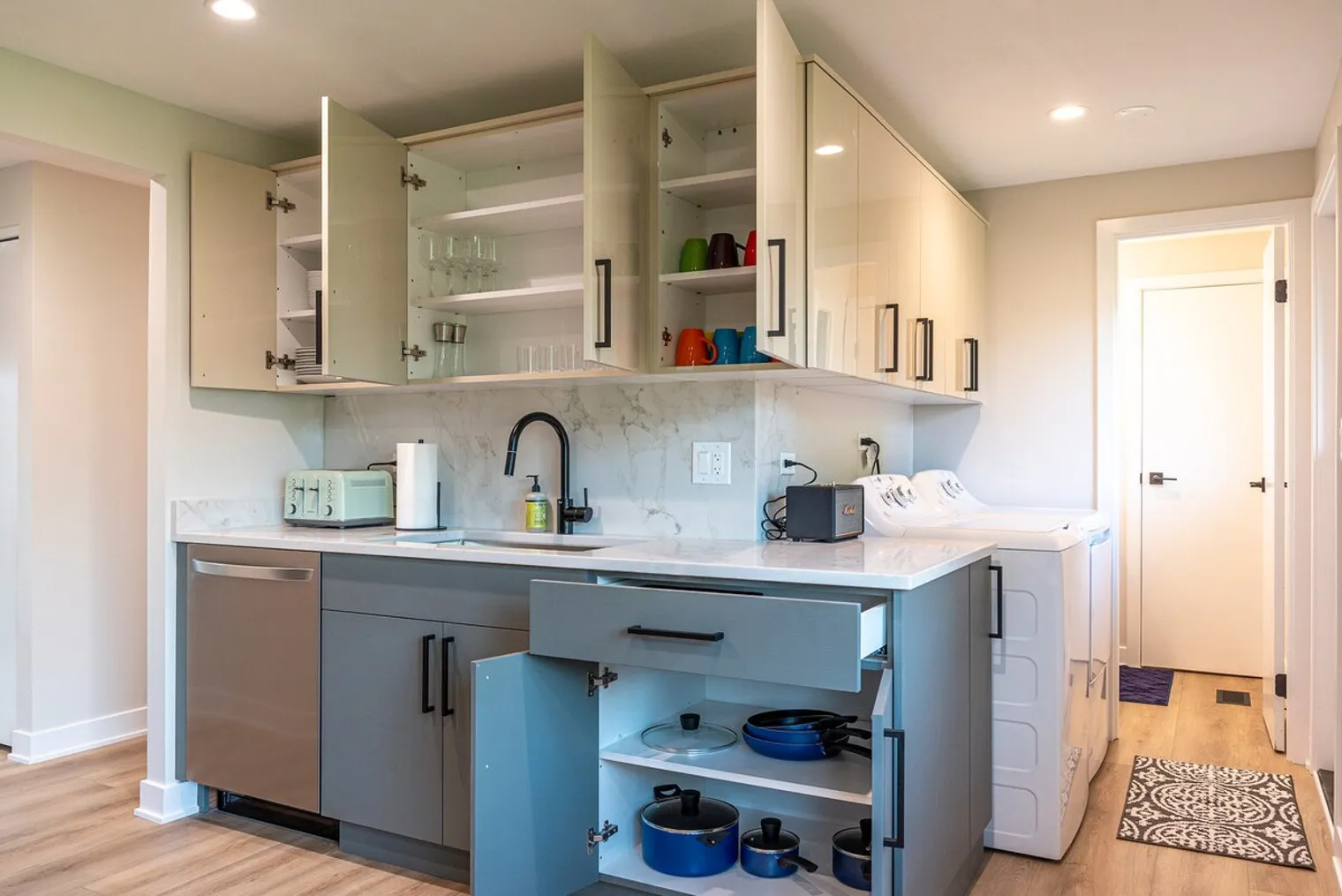 908 Long Meadow Dr   60193 60193-Building Long Meadow Drive-unit#ID1032508P-Schaumburg-IL