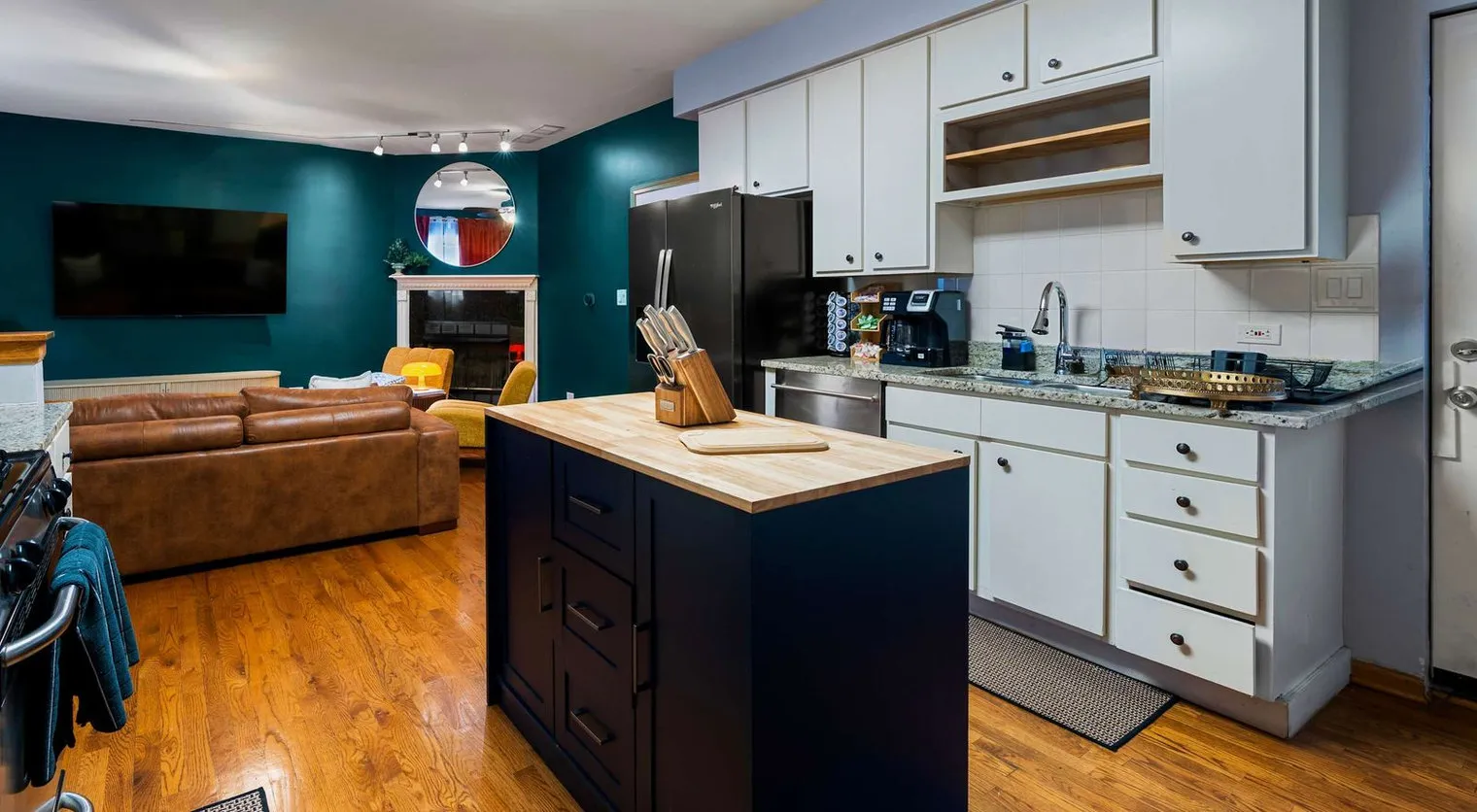  N Talman Ave   60618 60618-unit#ID1026698P-Chicago-IL